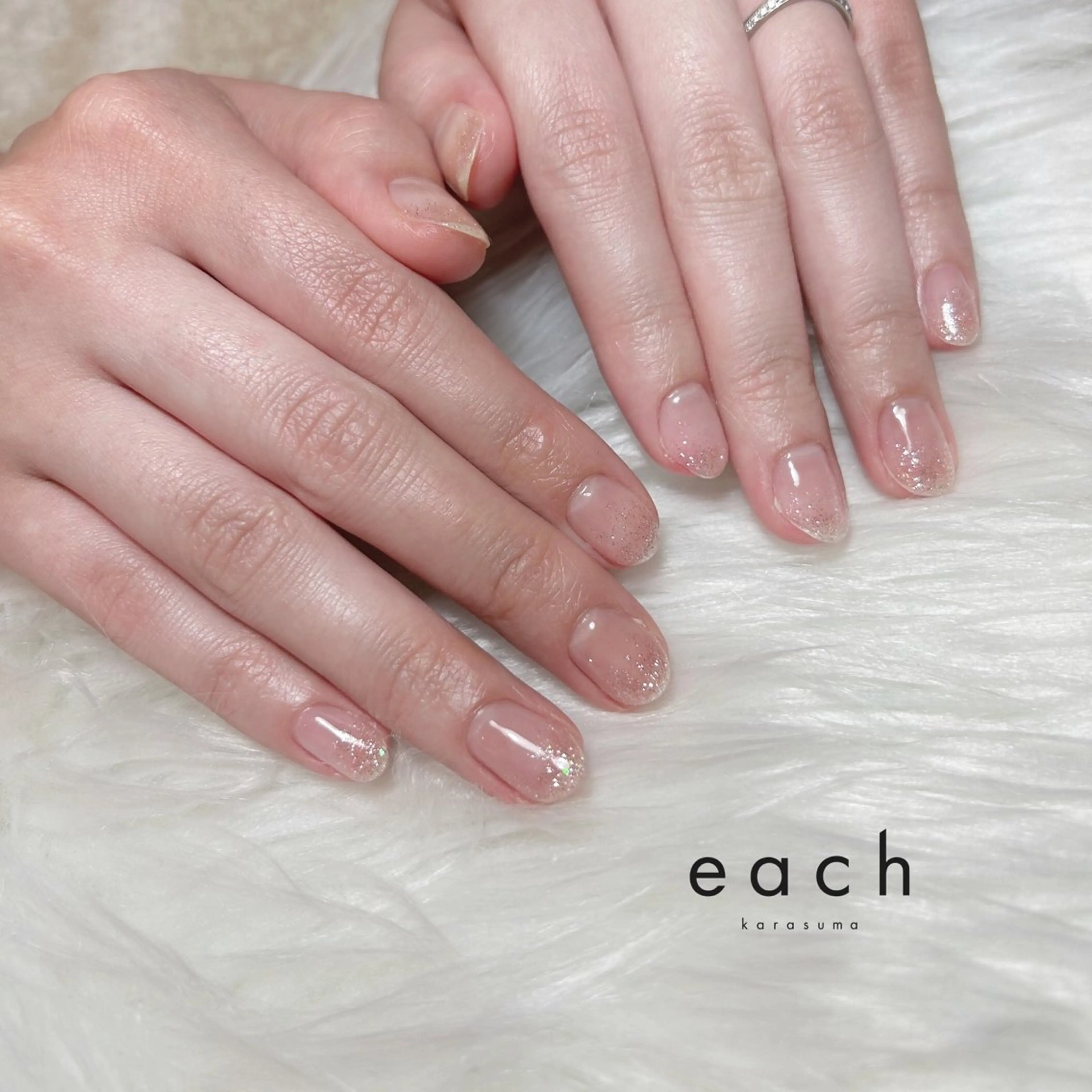 ネイル グラデーション ラメ(グリッター) ラメグラデーション ハンドネイル Lueà Nail Salon所属・𝐋𝐮𝐞𝐚 kanako🕊のネイルデザイン