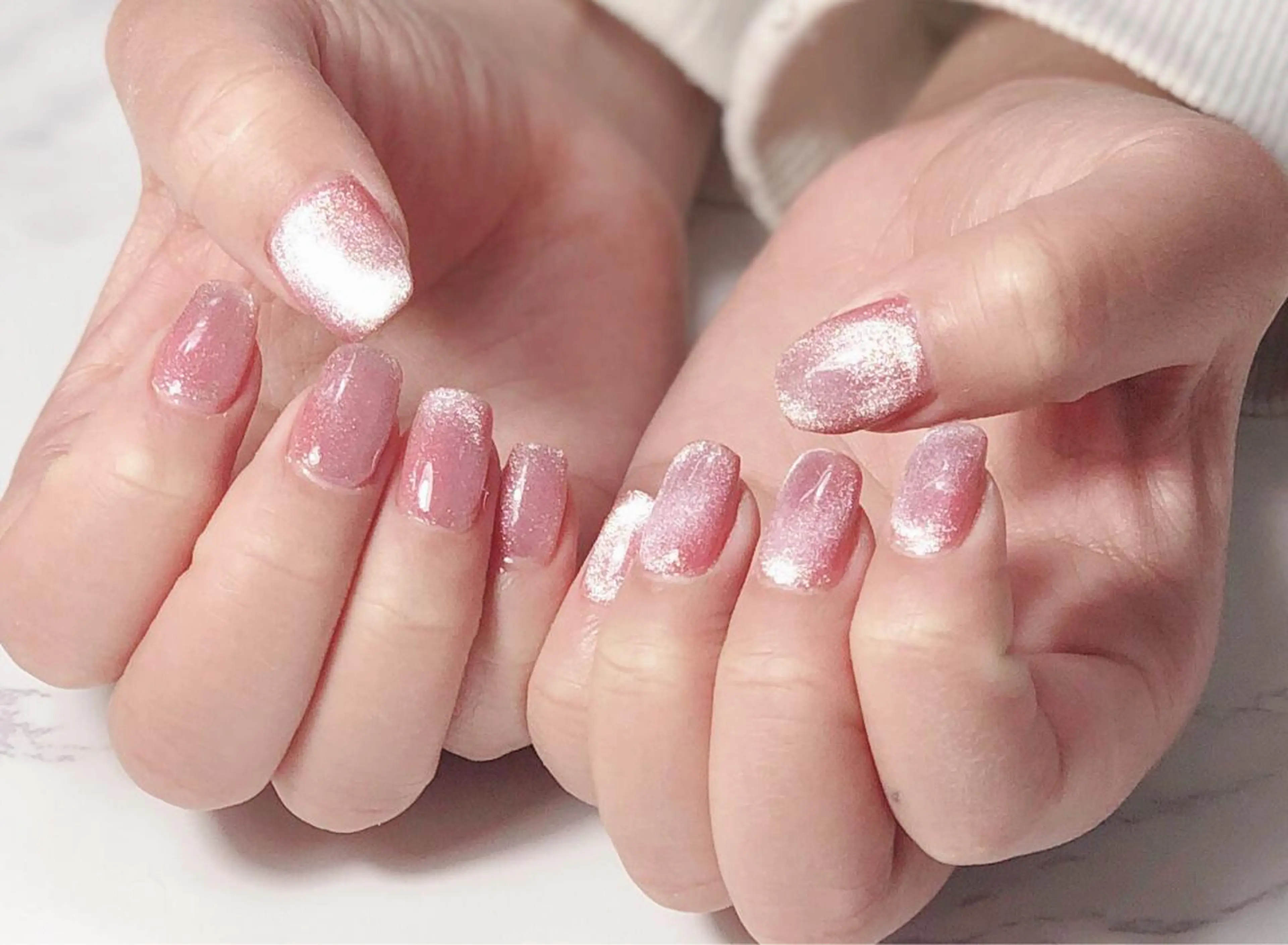 ネイル ジェルネイル ラメ(グリッター) マグネットネイル マグネットワンカラー オフィスネイル 辻野 和枝のネイルデザイン