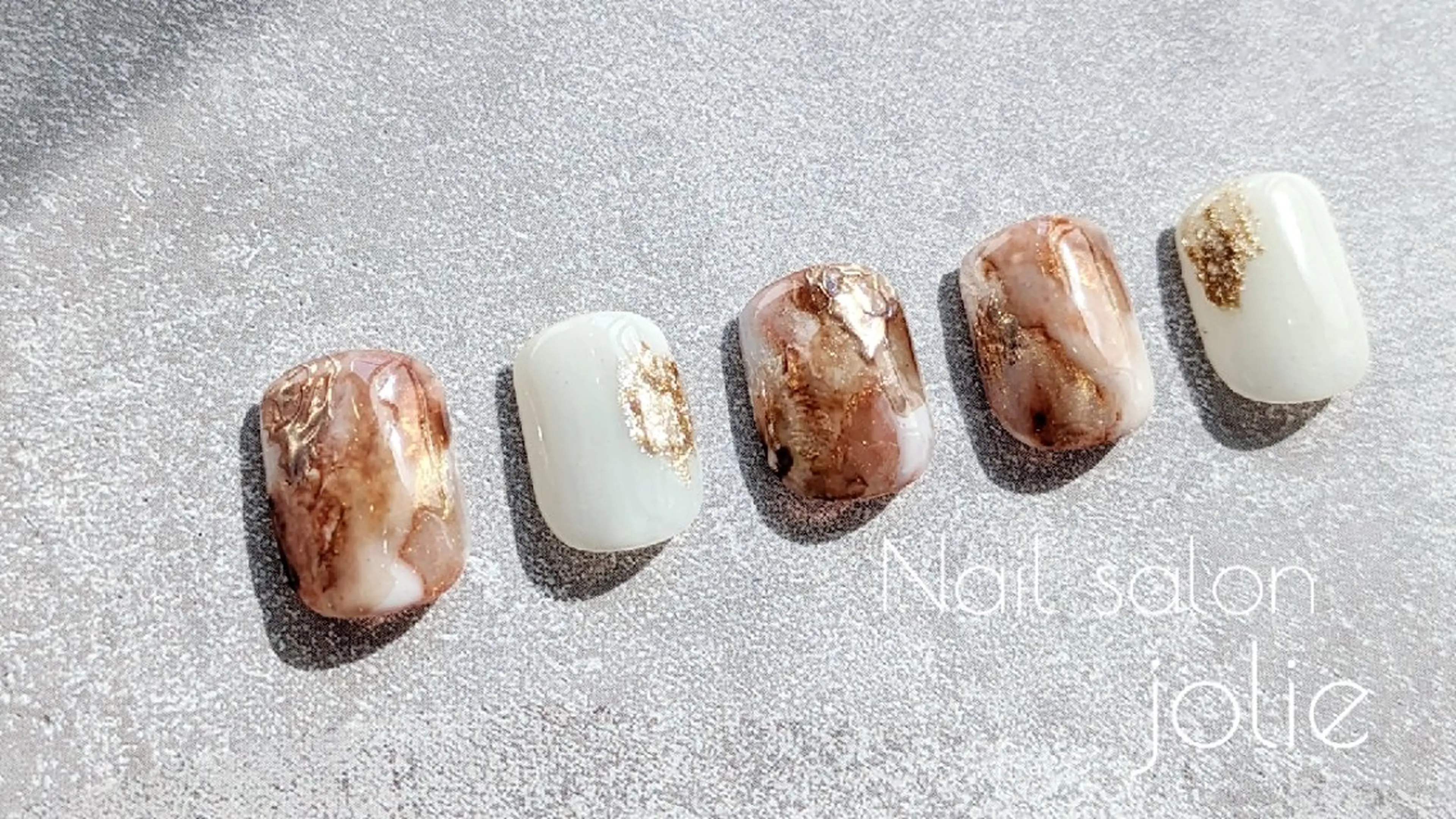 ネイル アートネイル ニュアンスネイル jolie  ISIHARAのネイルデザイン