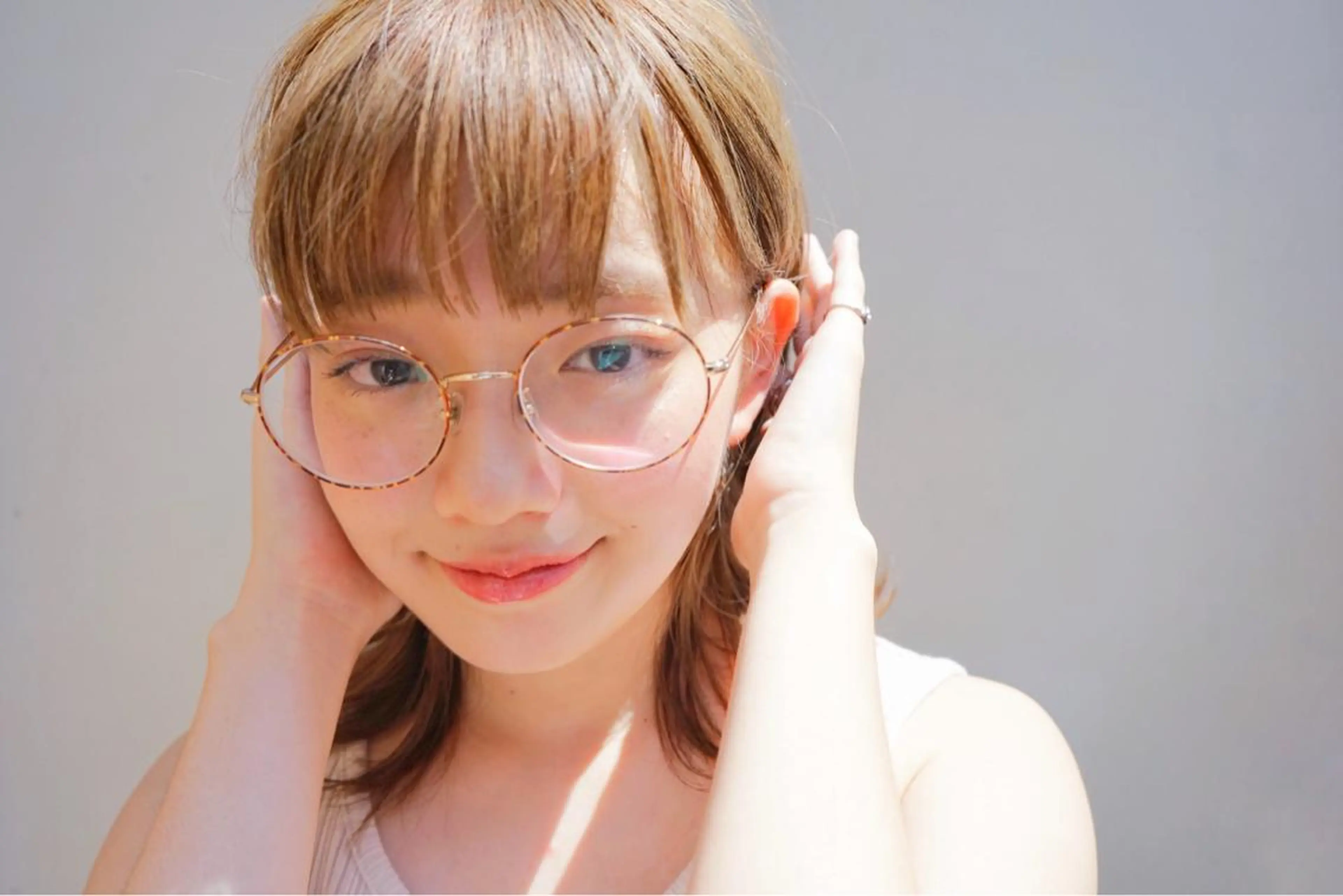 ミディアム カラー ミディアムパーマ アッシュ アッシュブラウン ベージュカラー 黒髪 N° jemica 札幌のヘアスタイル