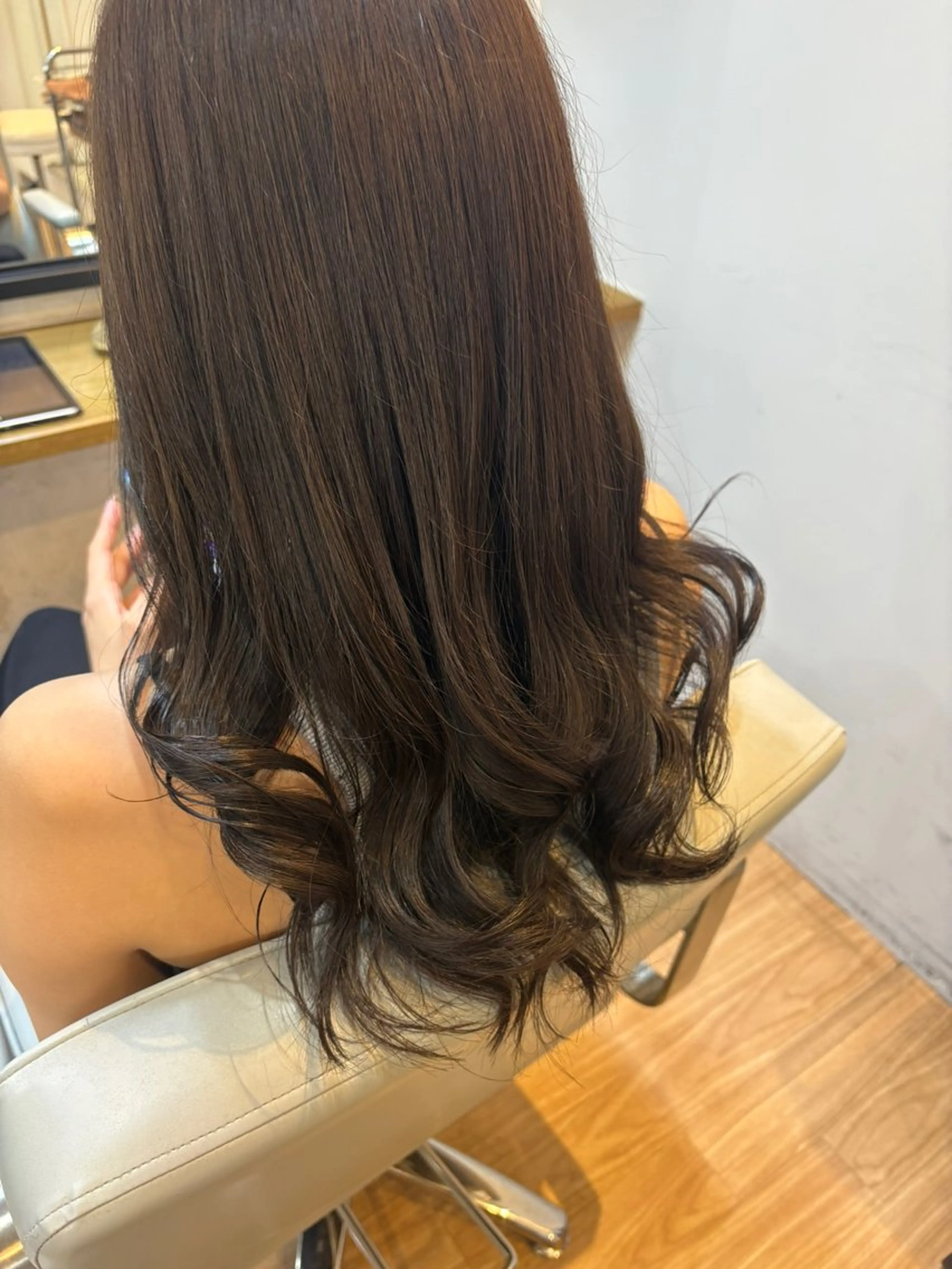 ロング ヘアカラー IRICO たまプラーザ所属・韓国ヘアー🇰🇷 MIWAのヘアスタイル