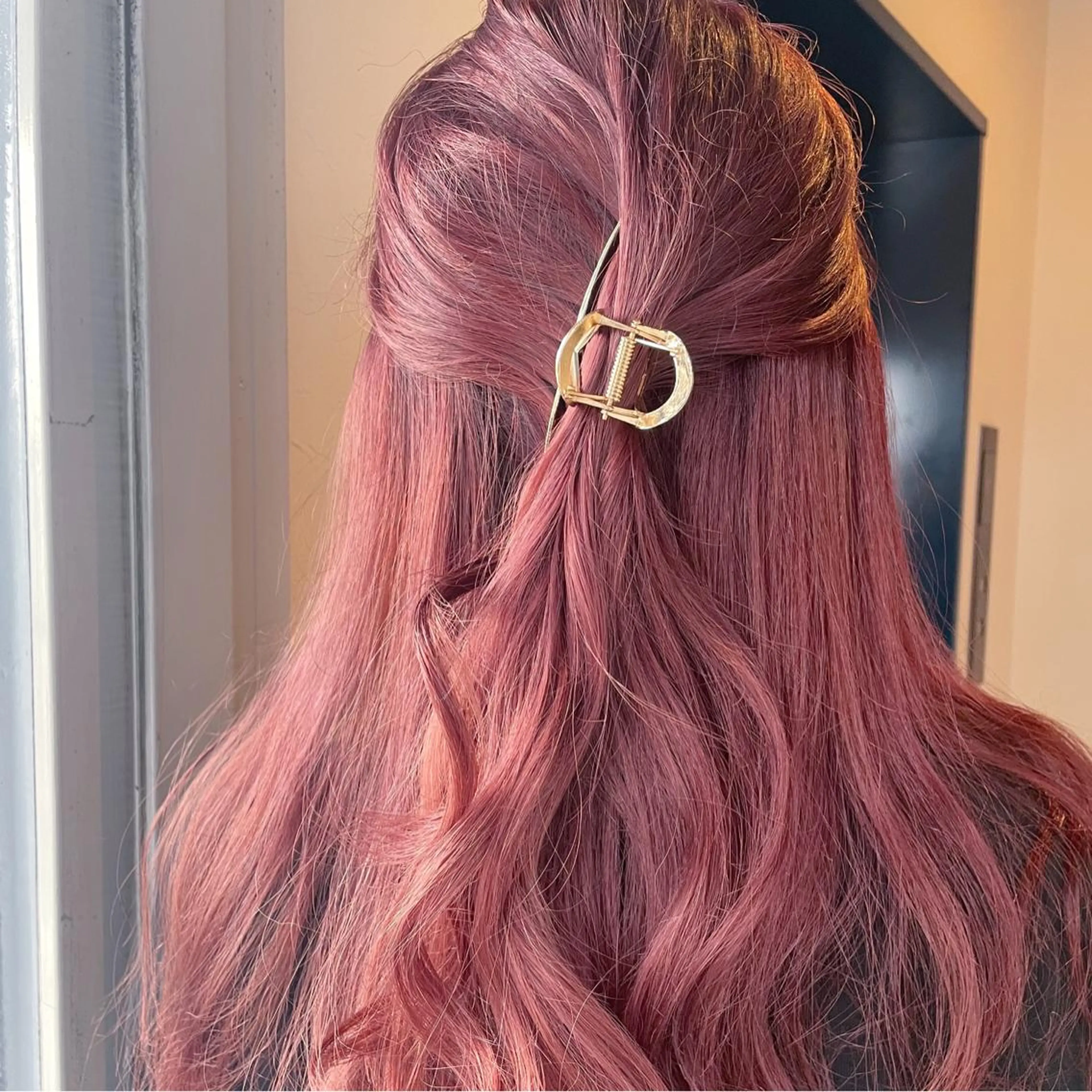 ロング カラー ヘアアレンジ ピンクカラー なつき/艶ピンク/ girly hairのヘアスタイル