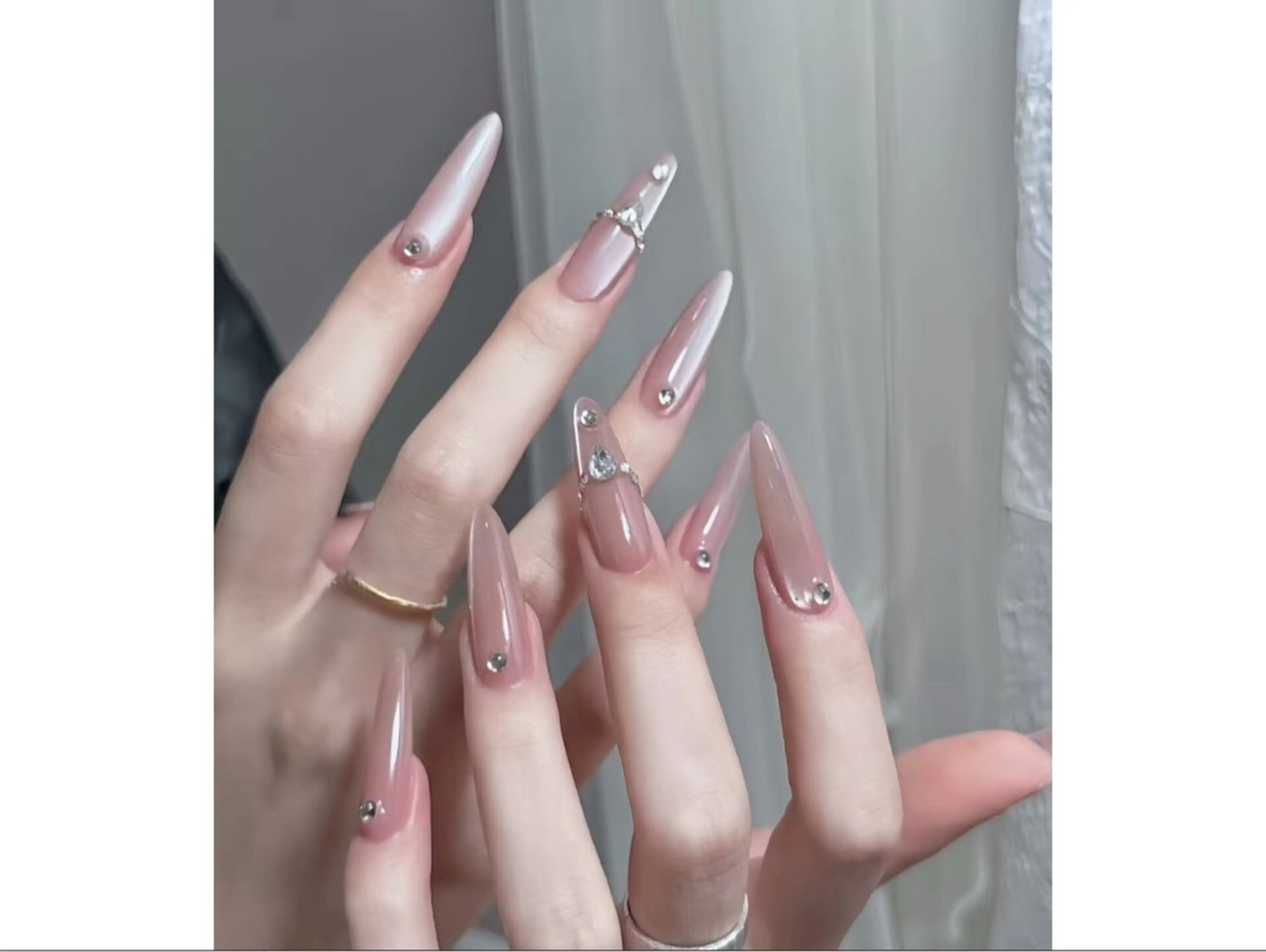ネイル アートネイル オーロラネイル チークネイル フレンチネイル ガラスフレンチ ハンドネイル 🎀🎀YooLi Nail Salonのネイルデザイン