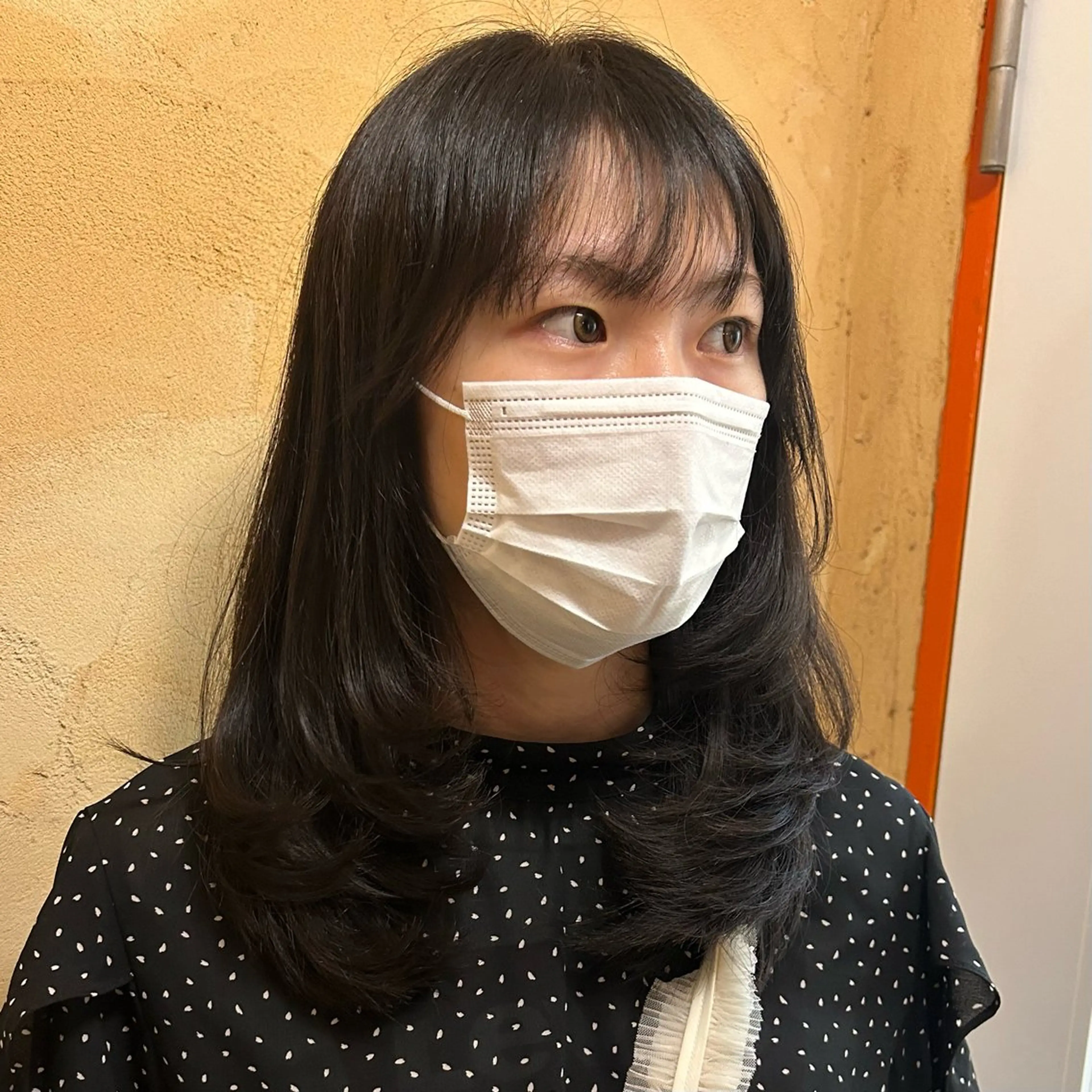 セミロング ボブ くびれヘア 顔周りカット 韓国風ヘア レイヤーカット ブリーチなしベージュ /ヘアセット/ミユのヘアスタイル