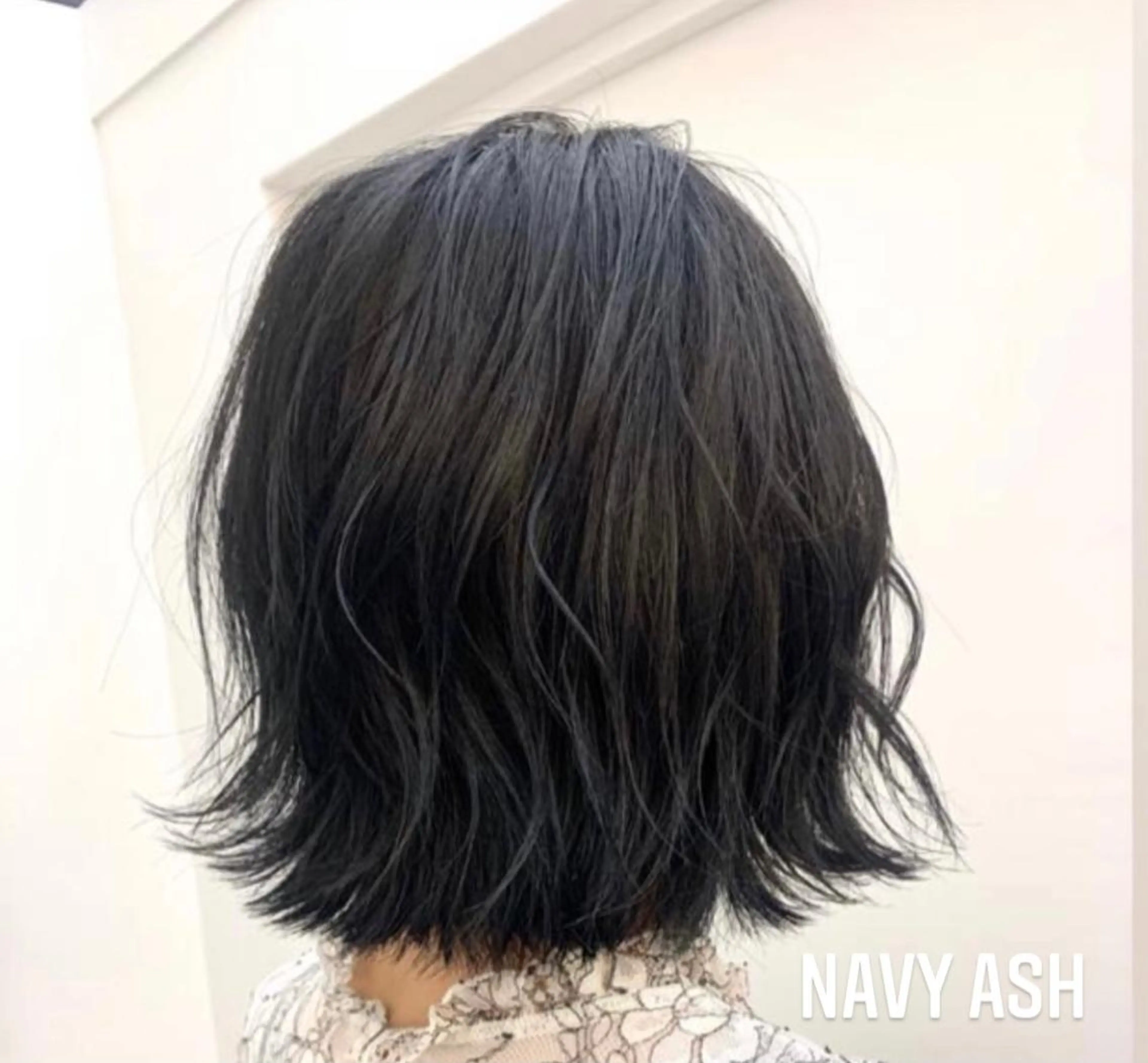 ショート カラー 渡辺 瑠美のヘアスタイル
