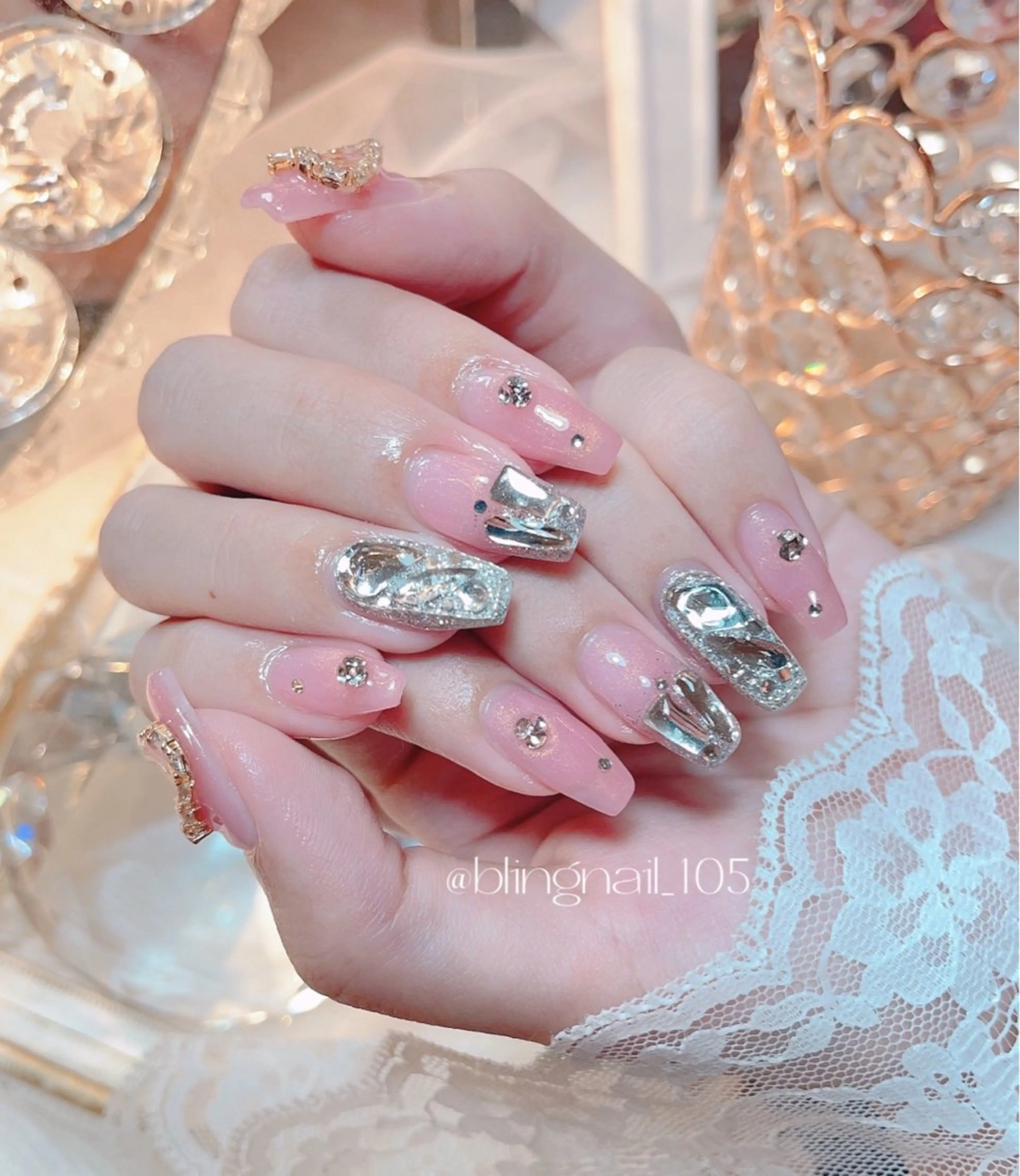 ネイル 23時まで❤︎韓国、 ワンホンネイルのネイルデザイン