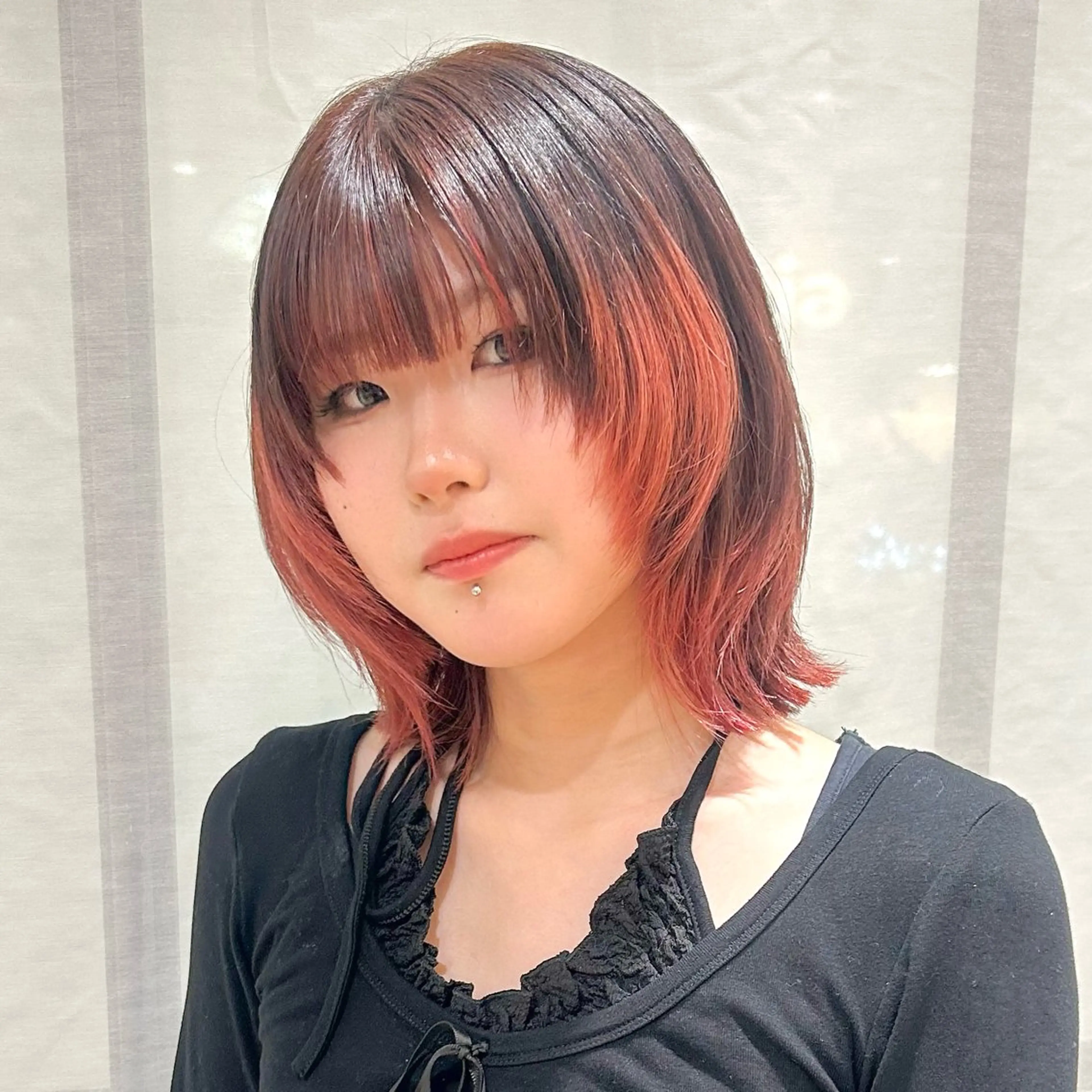 ミディアム カラー カシス オレンジ ボブ ウルフカット ウルフボブ ヘアカラー ボブレイヤー/ ブリーチ/miyuuのヘアスタイル