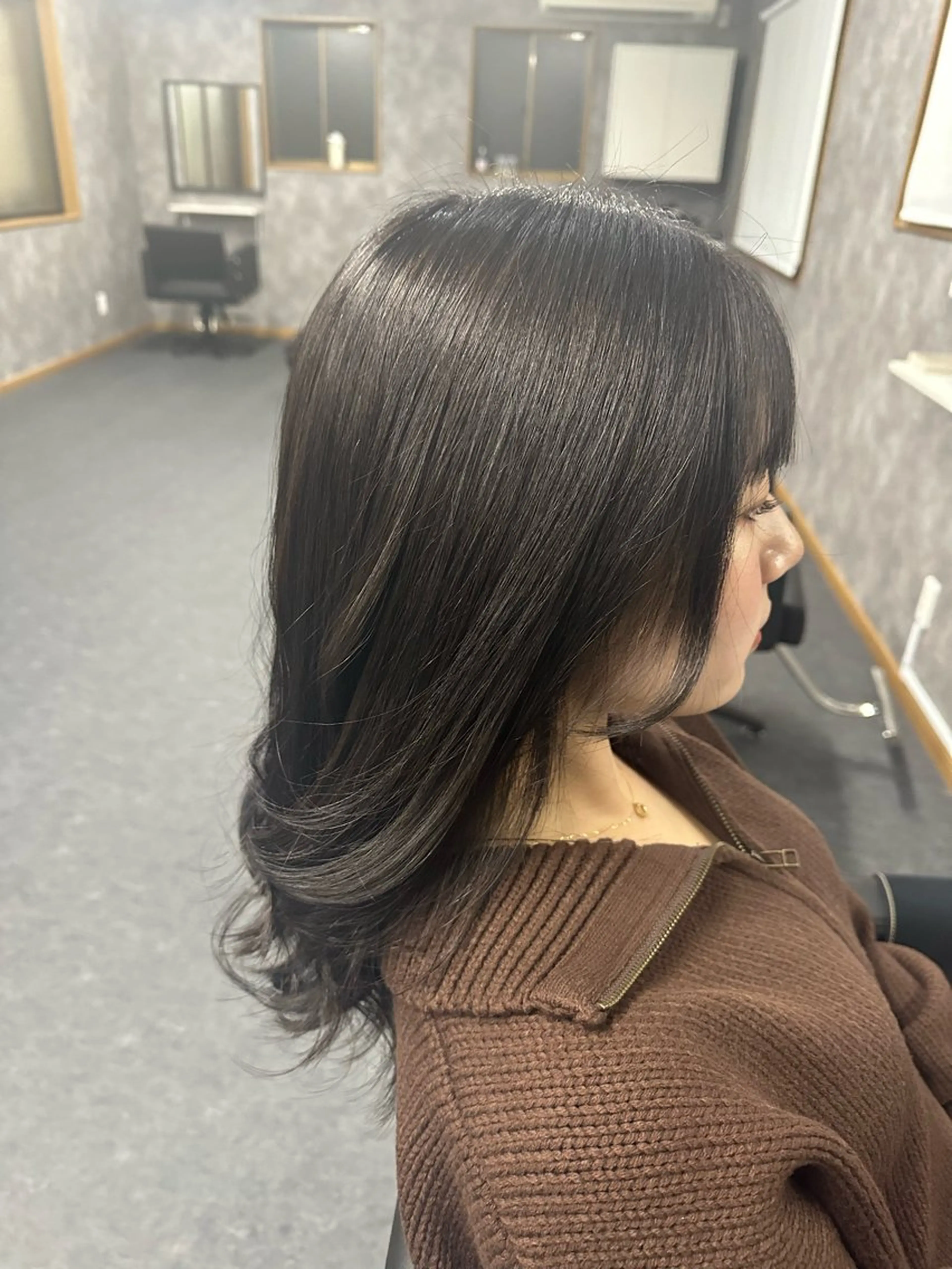 ミディアム 渡邊 良のヘアスタイル