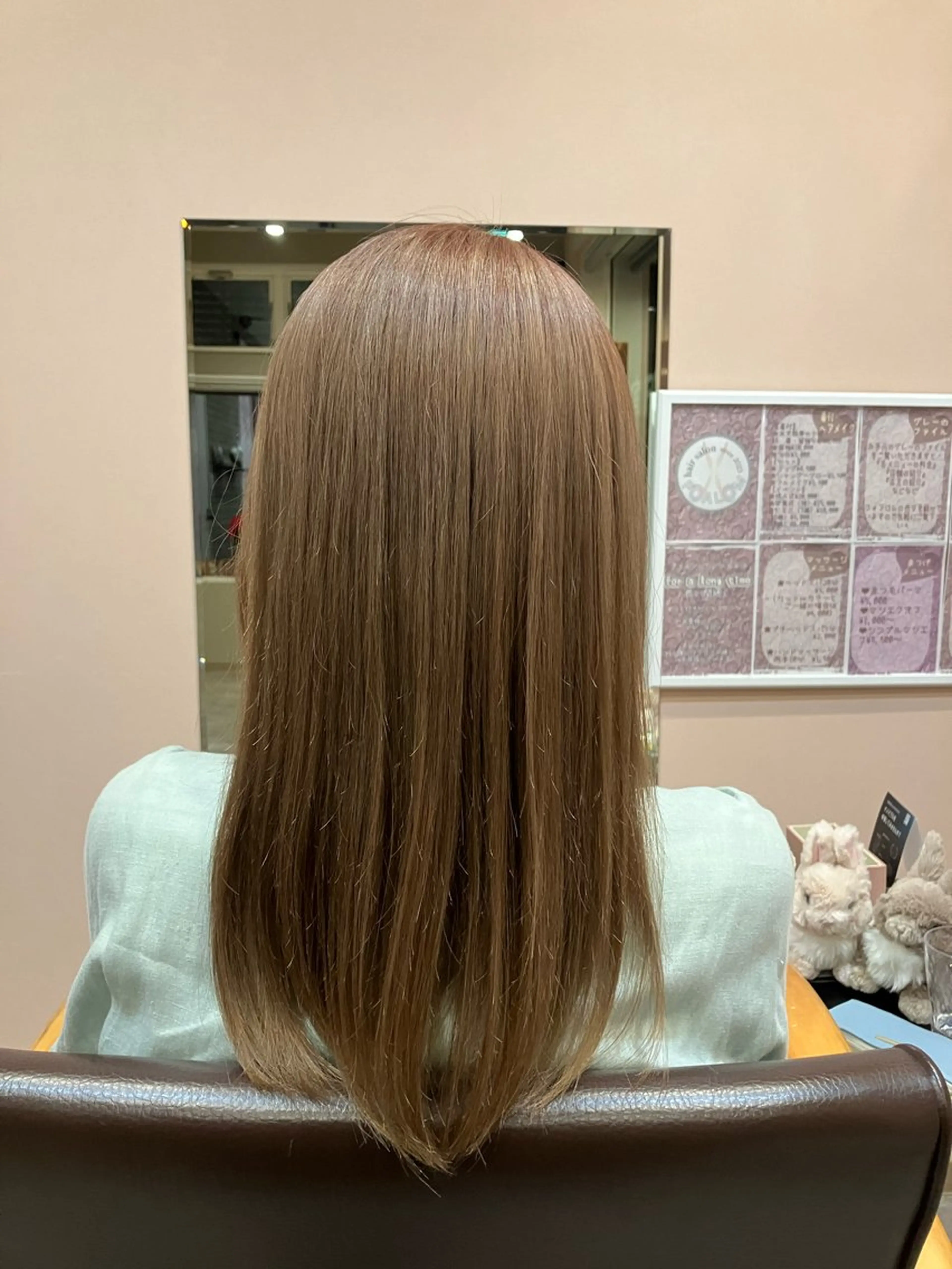 セミロング カラー 美容室FOALOM所属・古宮 萌のヘアスタイル