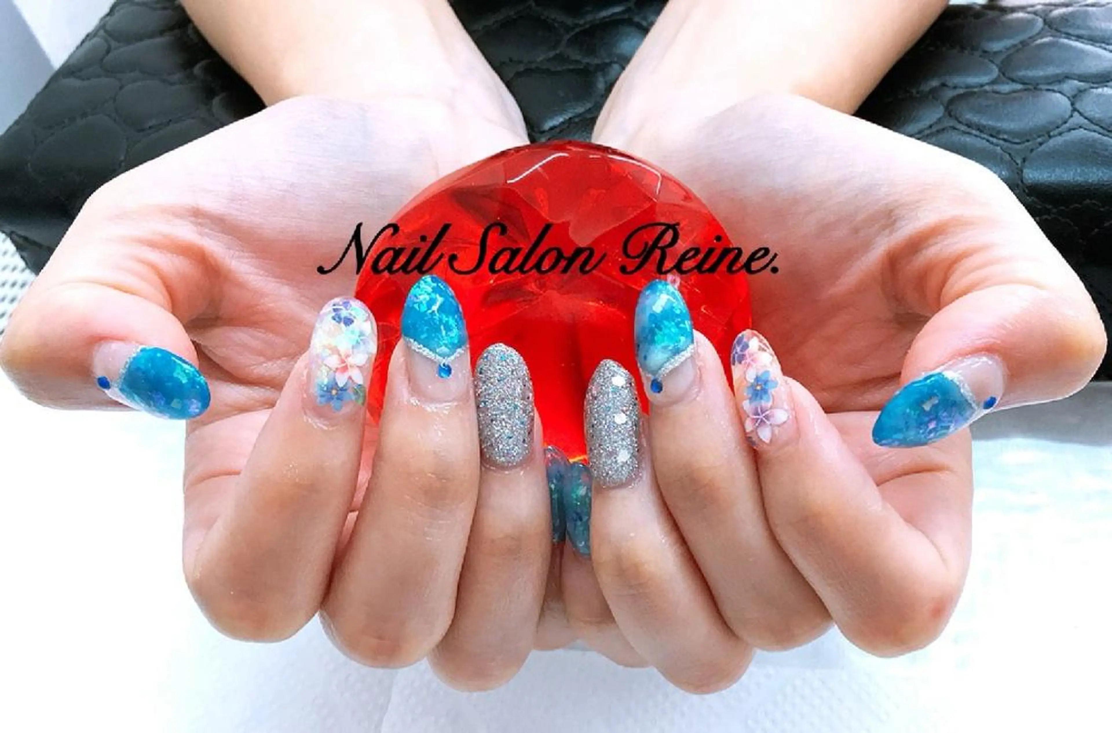 ネイル Nailsalon Reine所属・玉栄 伶奈のネイルデザイン
