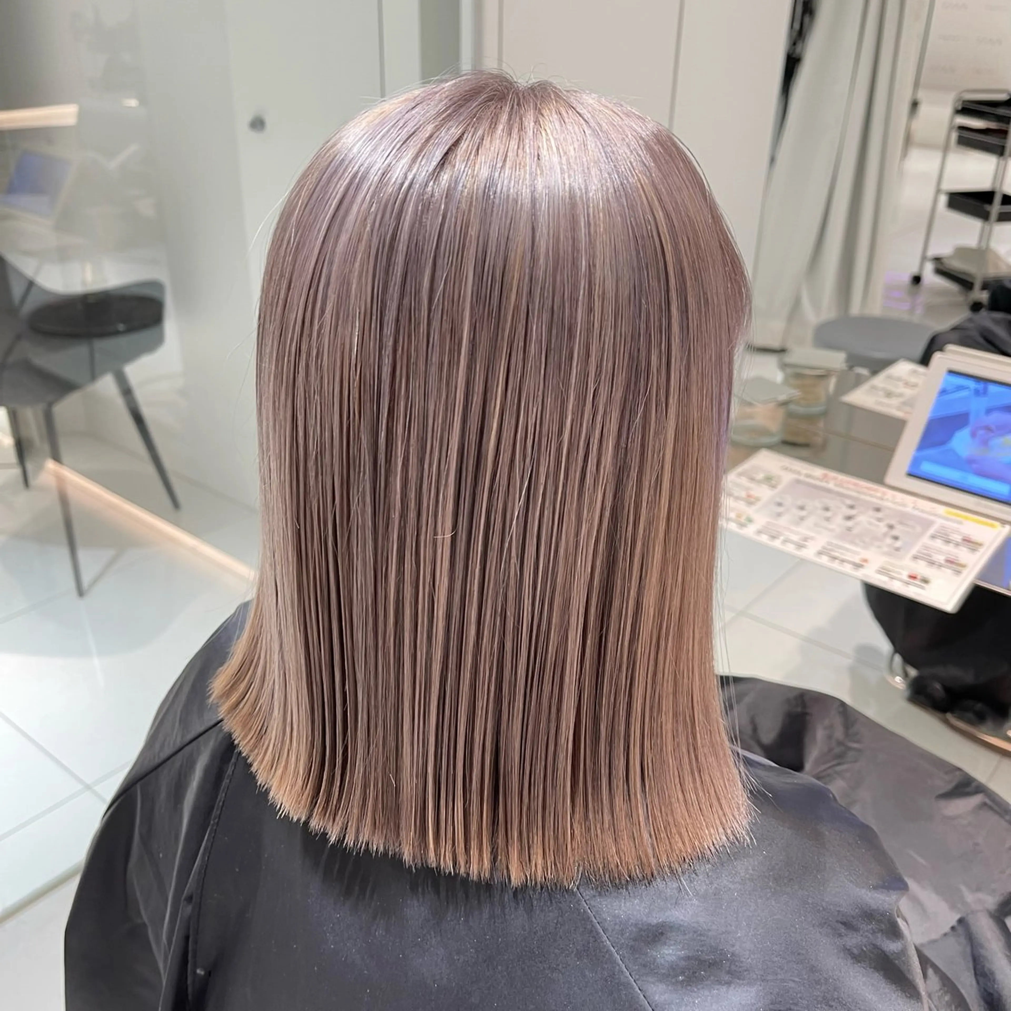 セミロング カラー ヘアカラー 無料ショートカット 募集中anzu📛のヘアスタイル