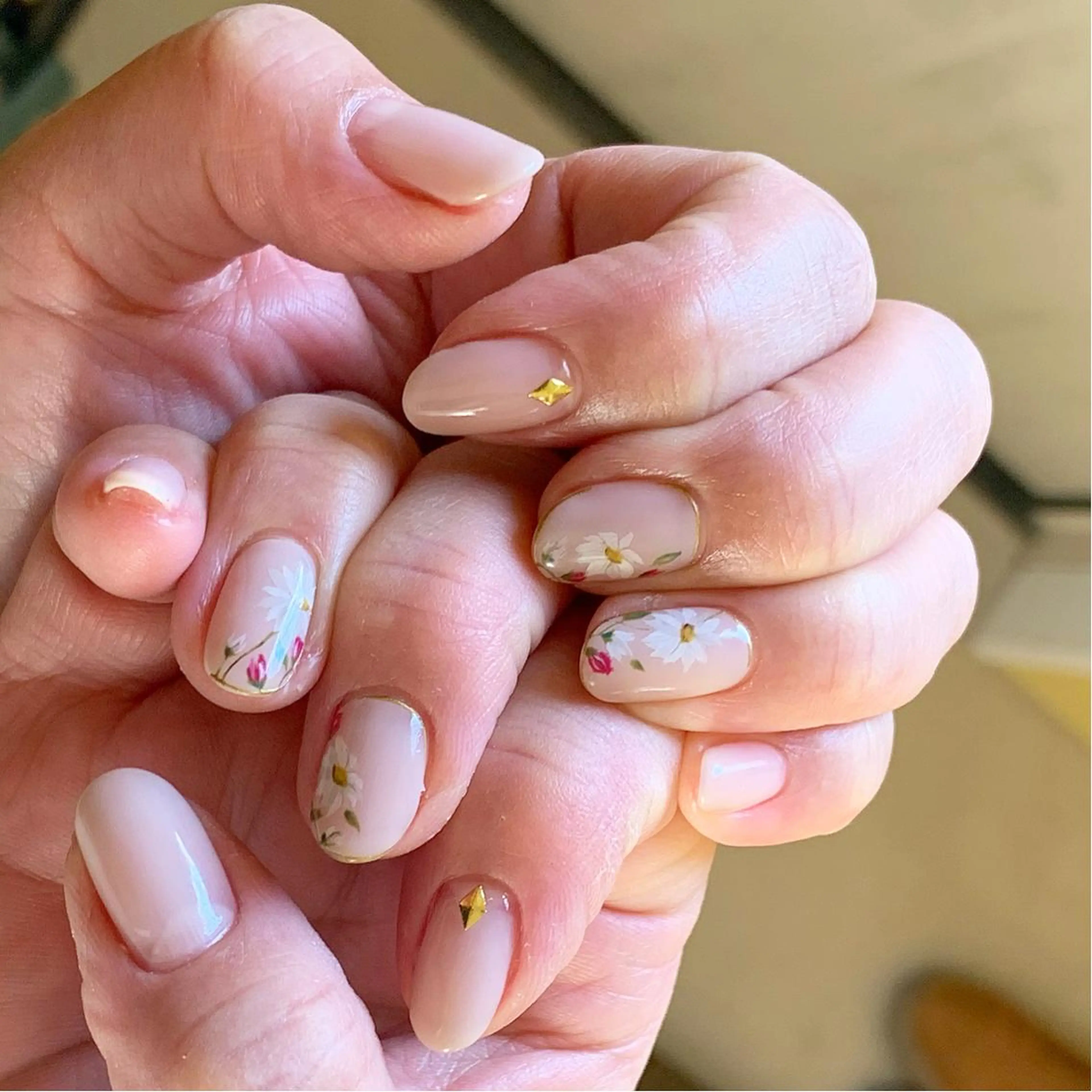 ネイル rokunana 佐野のネイルデザイン