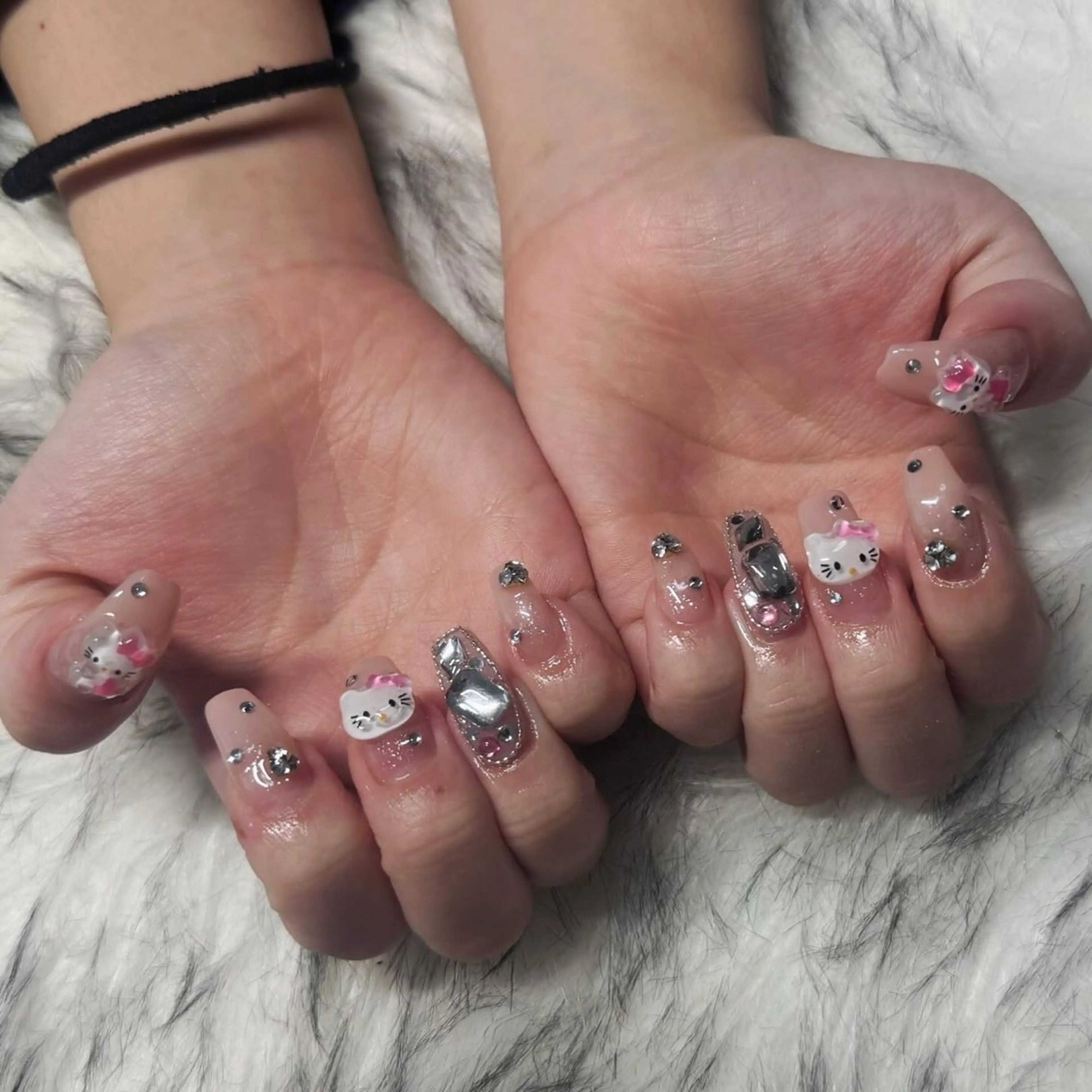 ロング ハンドネイル mao .のネイルデザイン