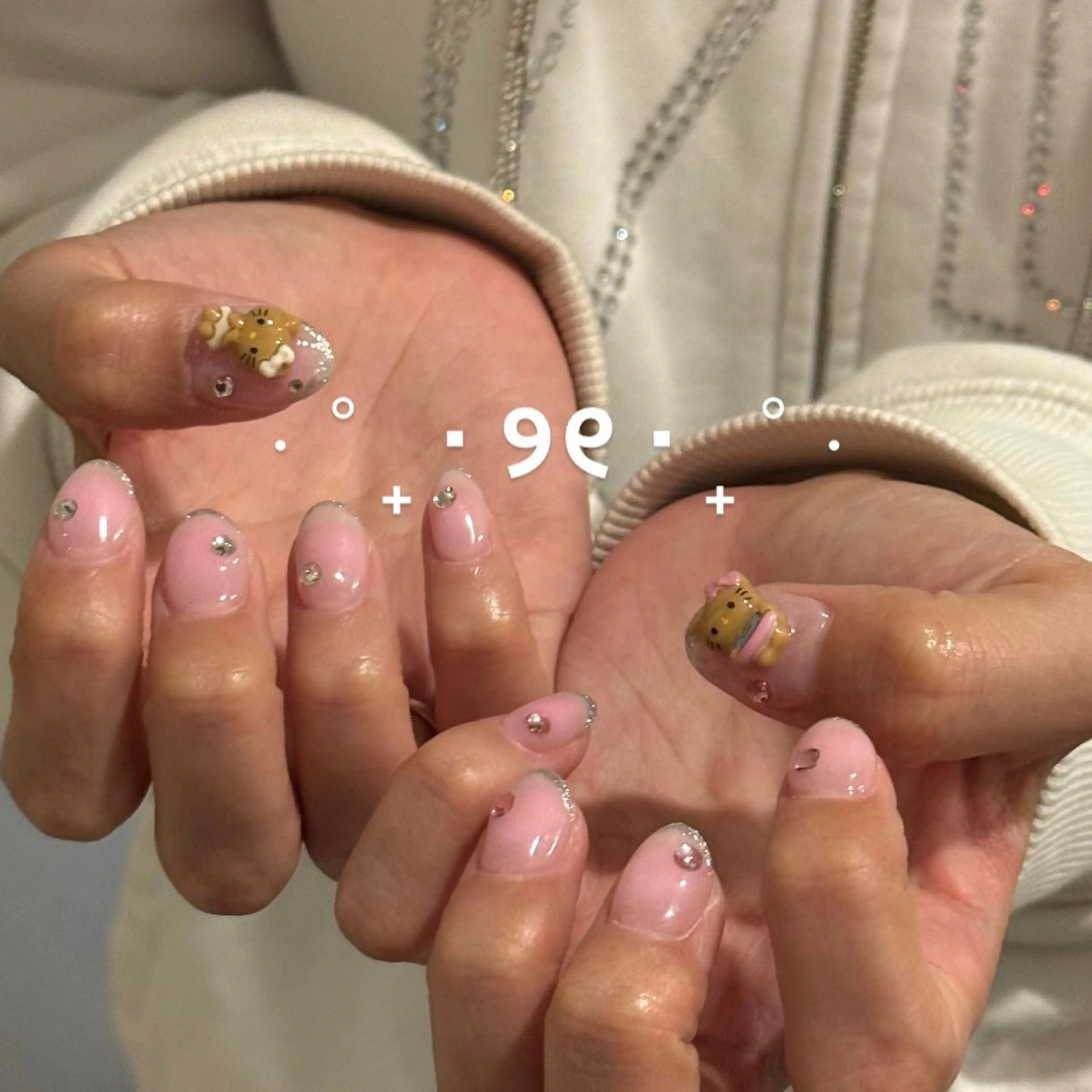 ネイル 夏ネイル ハンドネイル WOLTOKYO渋谷 yunaのネイルデザイン