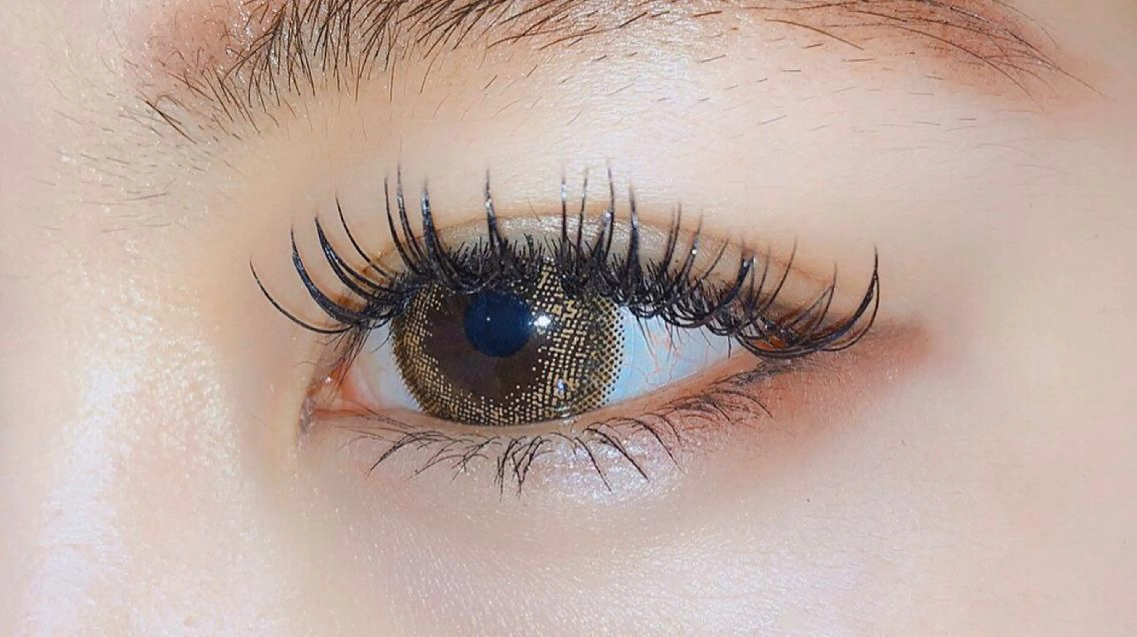 マツエク・マツパ 京都レイヤーカット/ 縮毛矯正/羽柴りくのヘアスタイル