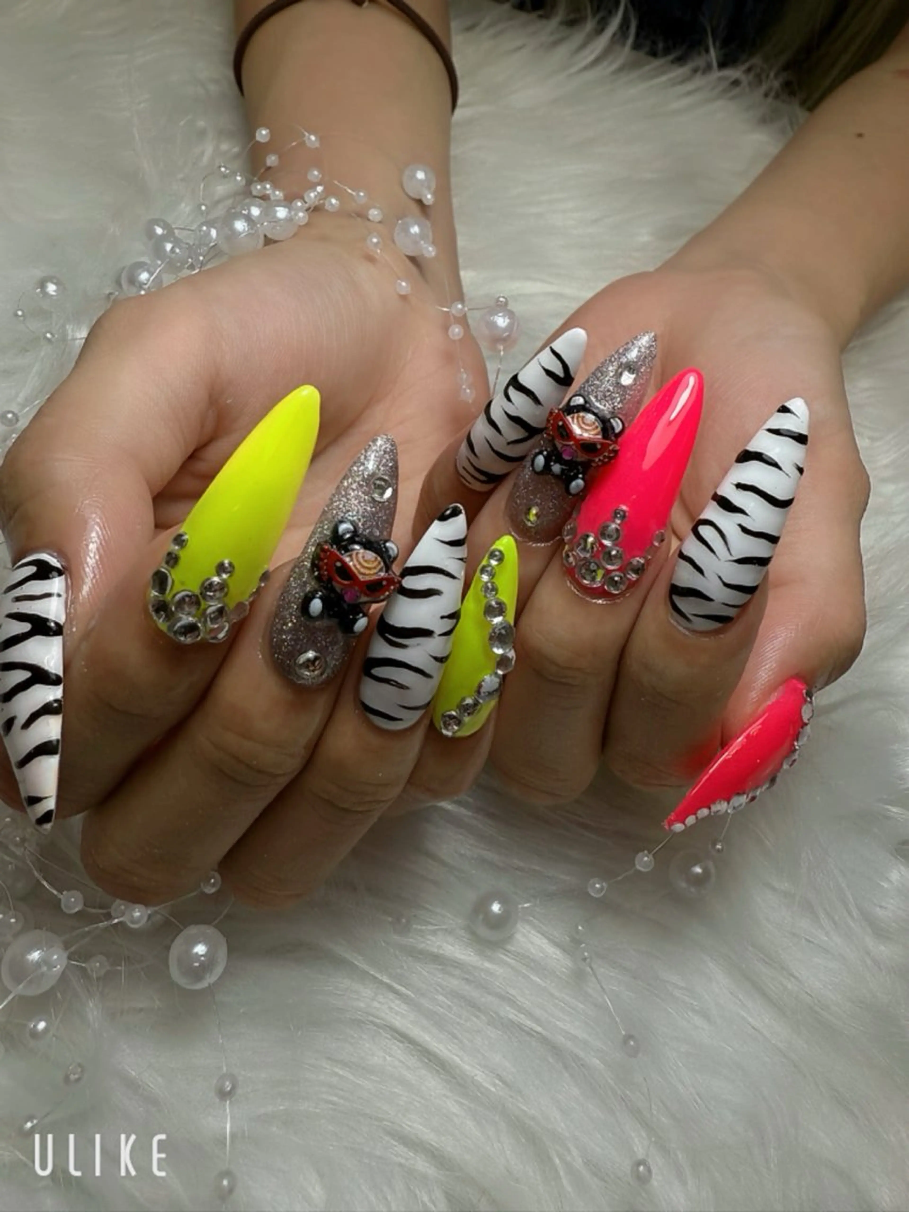 ネイル 中西 美羽のネイルデザイン