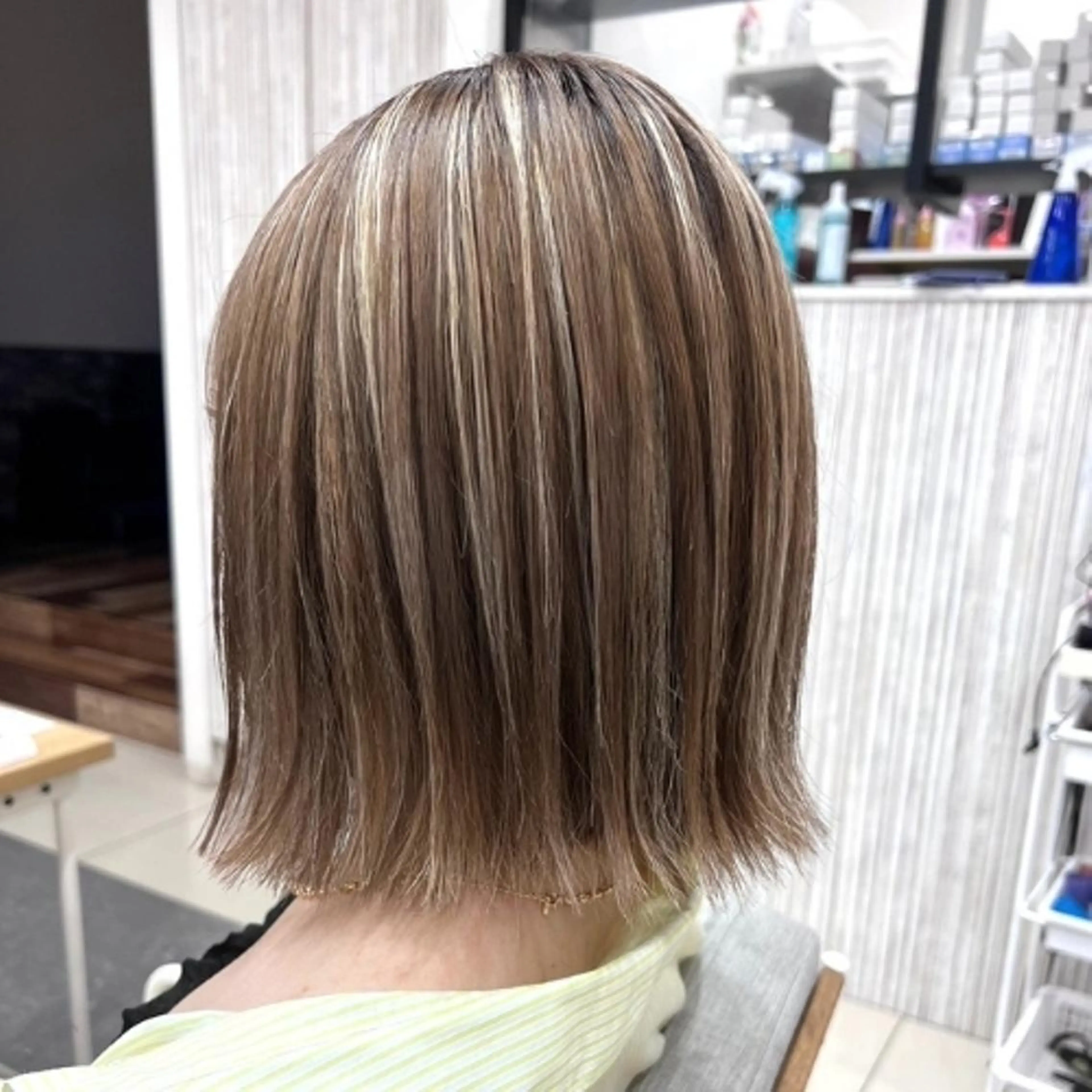 ミディアム カラー ヘアケアサロン MAIN[メイン]のヘアスタイル