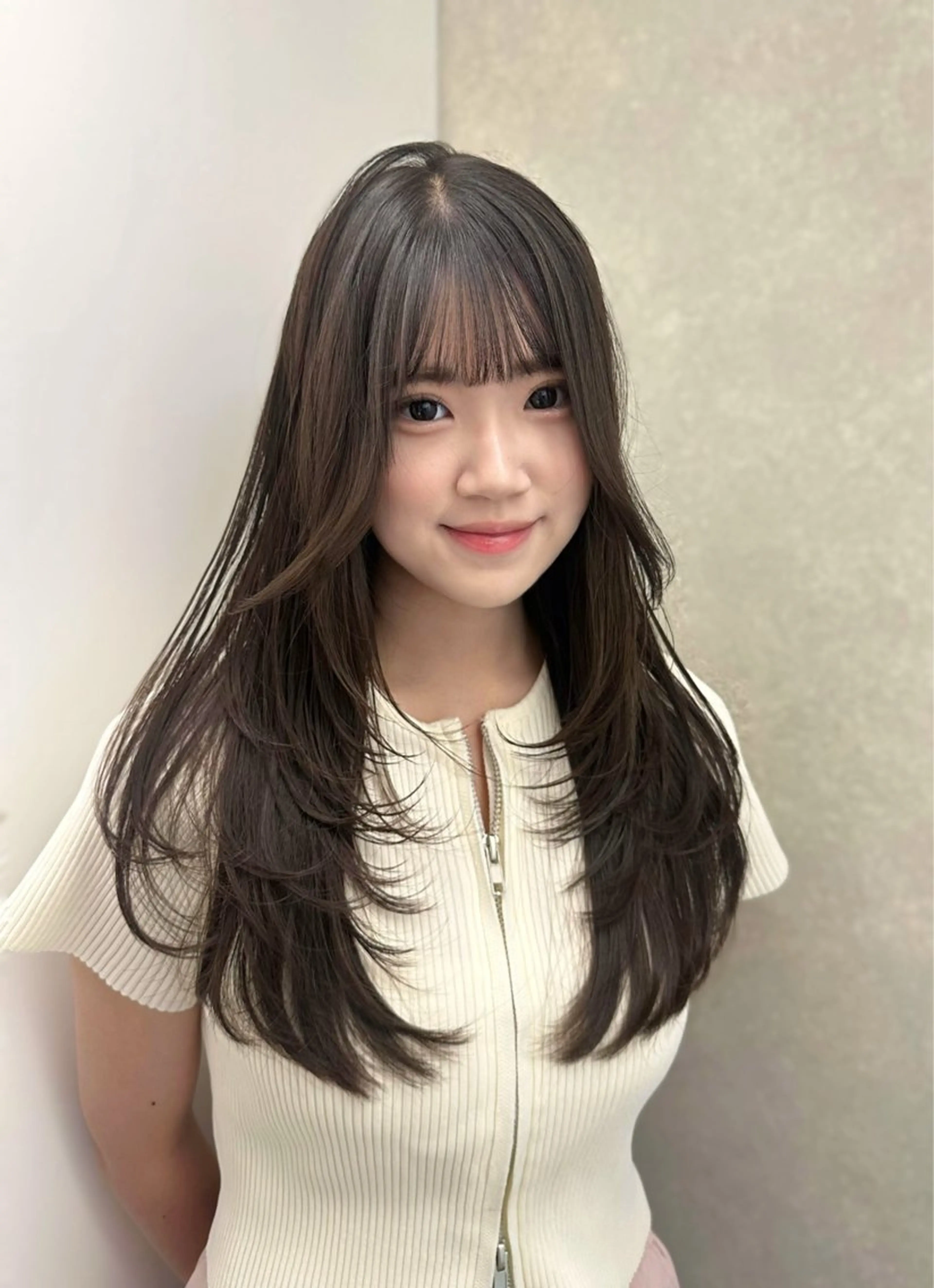 【大人気♡全体レイヤーカット♡】🩶韓国・網紅ざっくりレイヤーカット🩶内巻きだけで動きのあるスタイルに🎀の写真