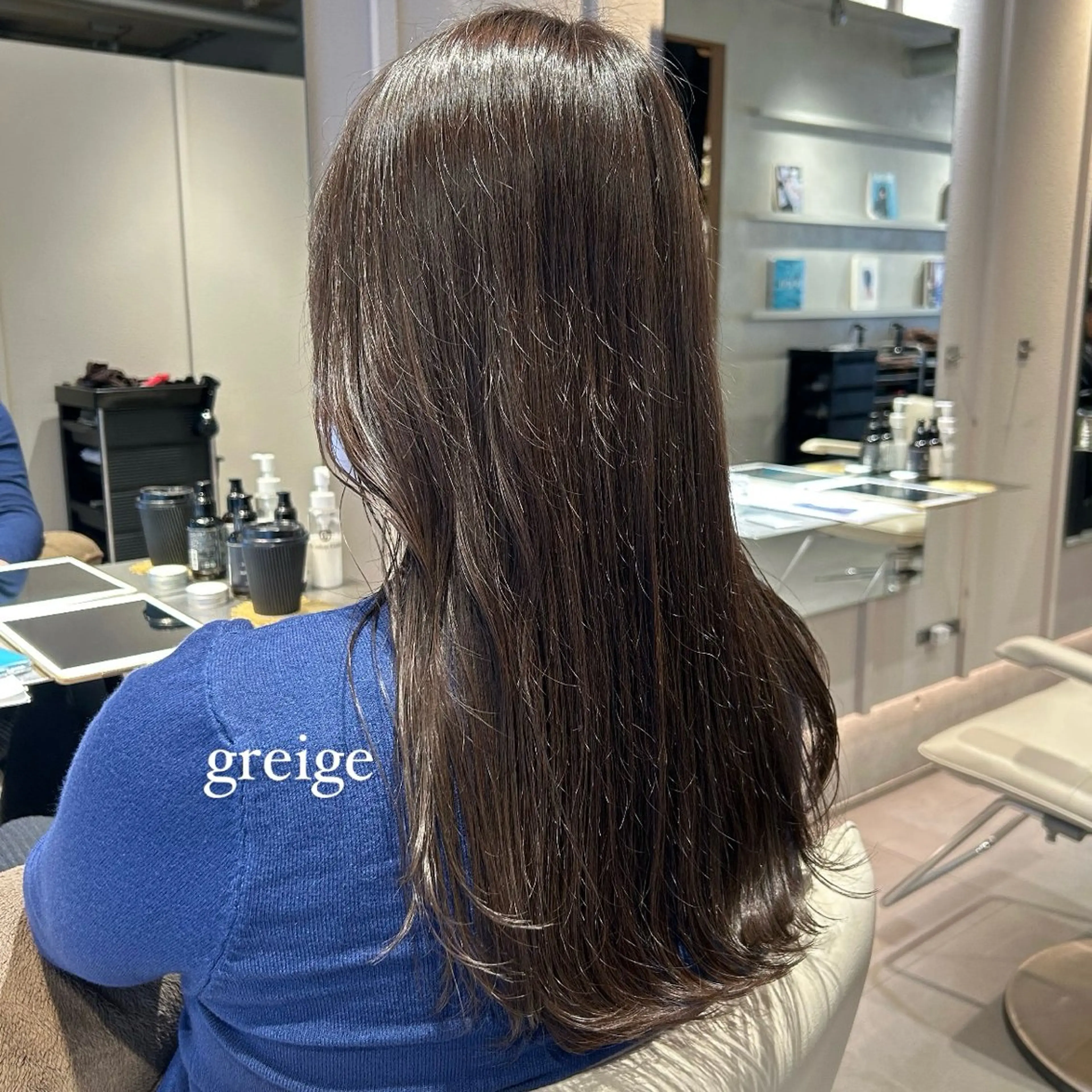 セミロング カラー ブリーチ ダブルカラー グレージュ ブリーチなしカラー ヘアカラー トリートメント 艶感/ナチュラル 🌿マアヤのヘアスタイル