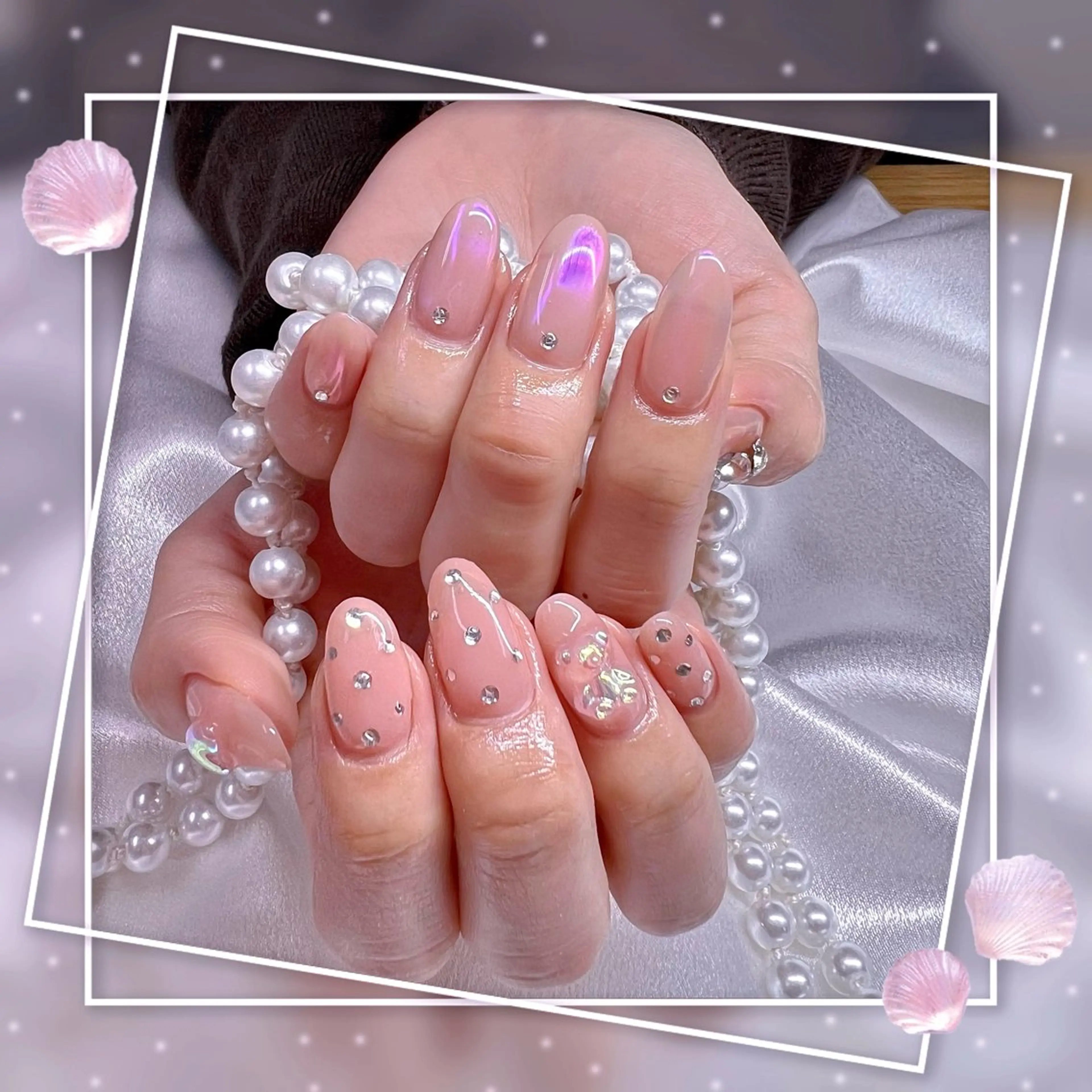 ネイル フレンチネイル グラデーション キラキラネイル 韓国ネイル マグネットネイル ハンドネイル Chill Nailsalonのネイルデザイン