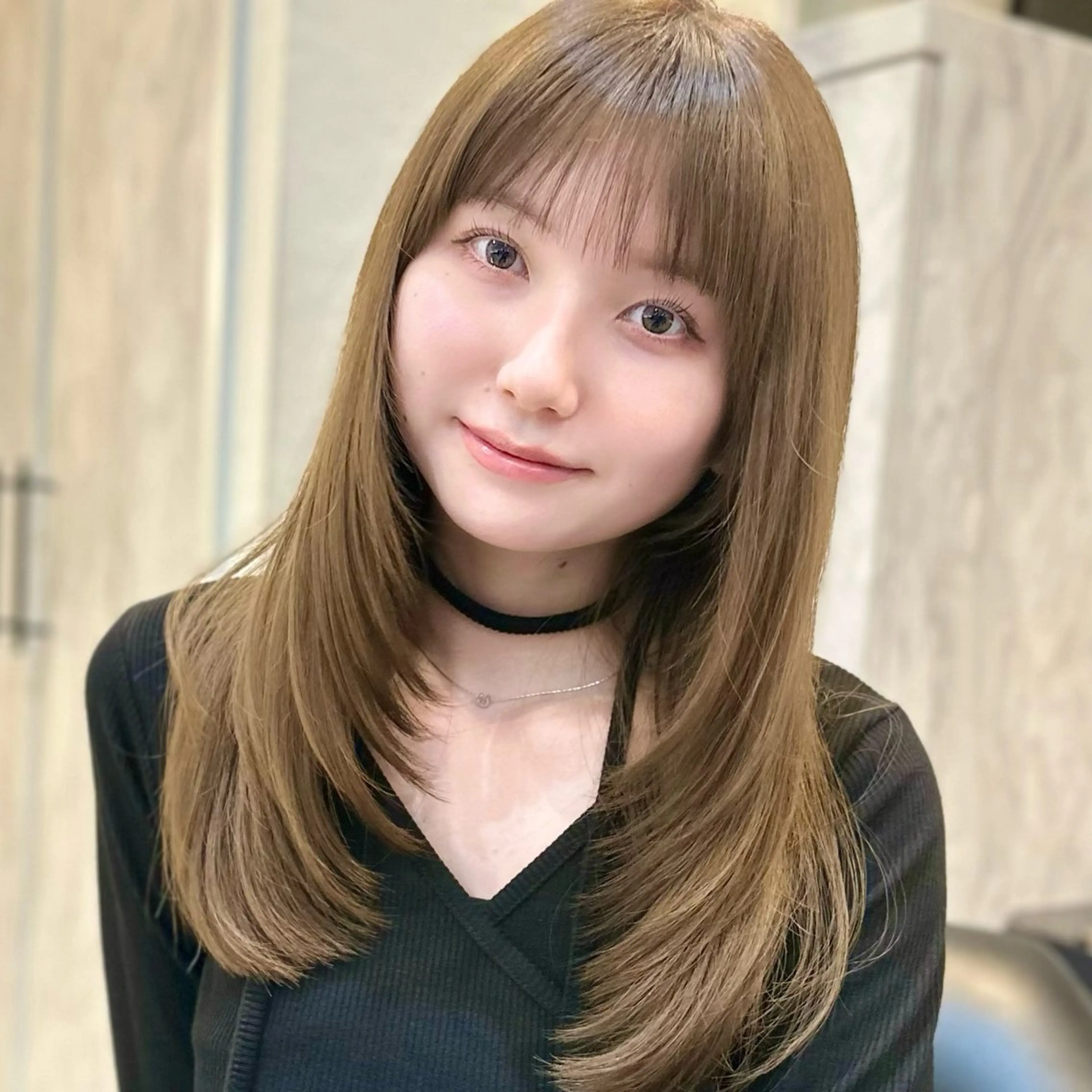 セミロング カット ヘアカラー トリートメント 🌹ハッシュカット、 レイヤー韓国ヘア🌹のヘアスタイル