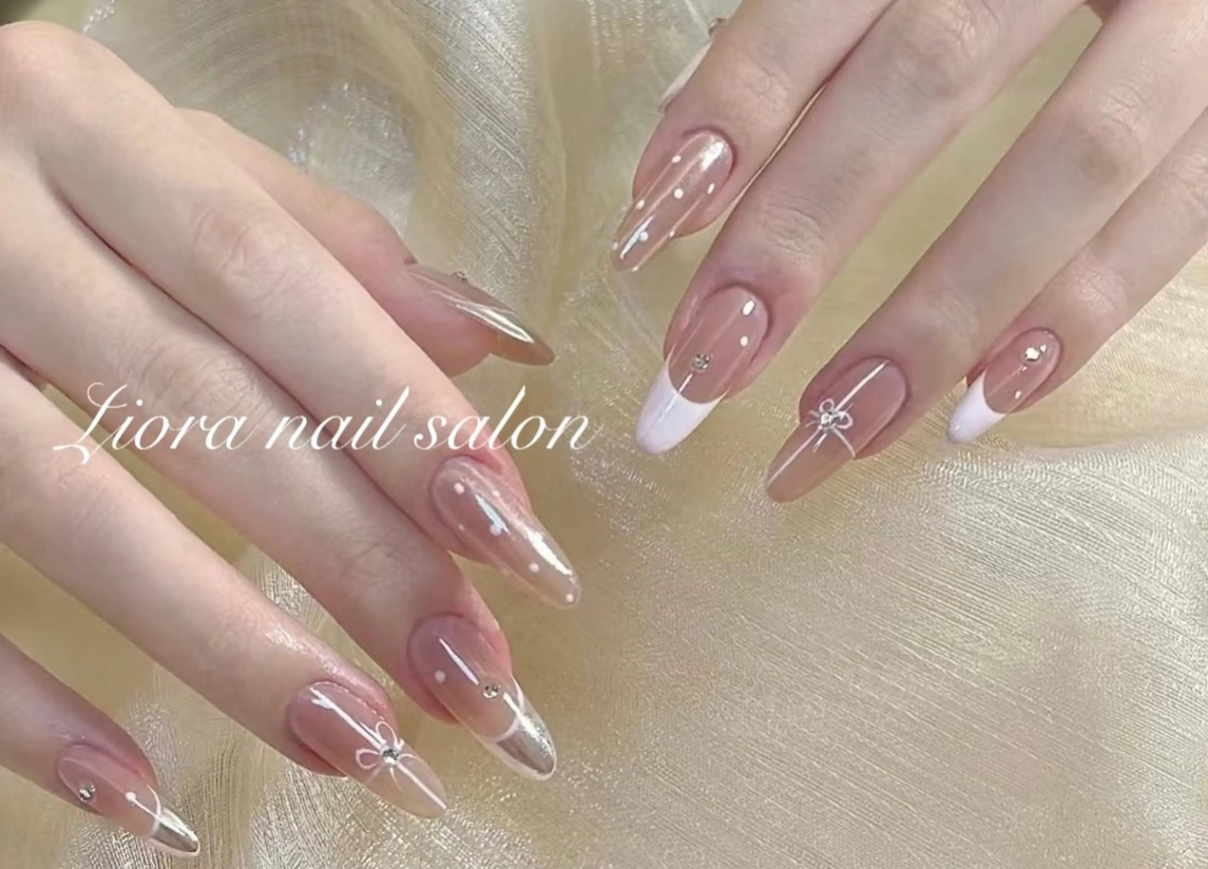 ネイル フレンチネイル ジェルネイル ガーリー グラデーション キラキラネイル ハンドネイル Liora nail 1のネイルデザイン