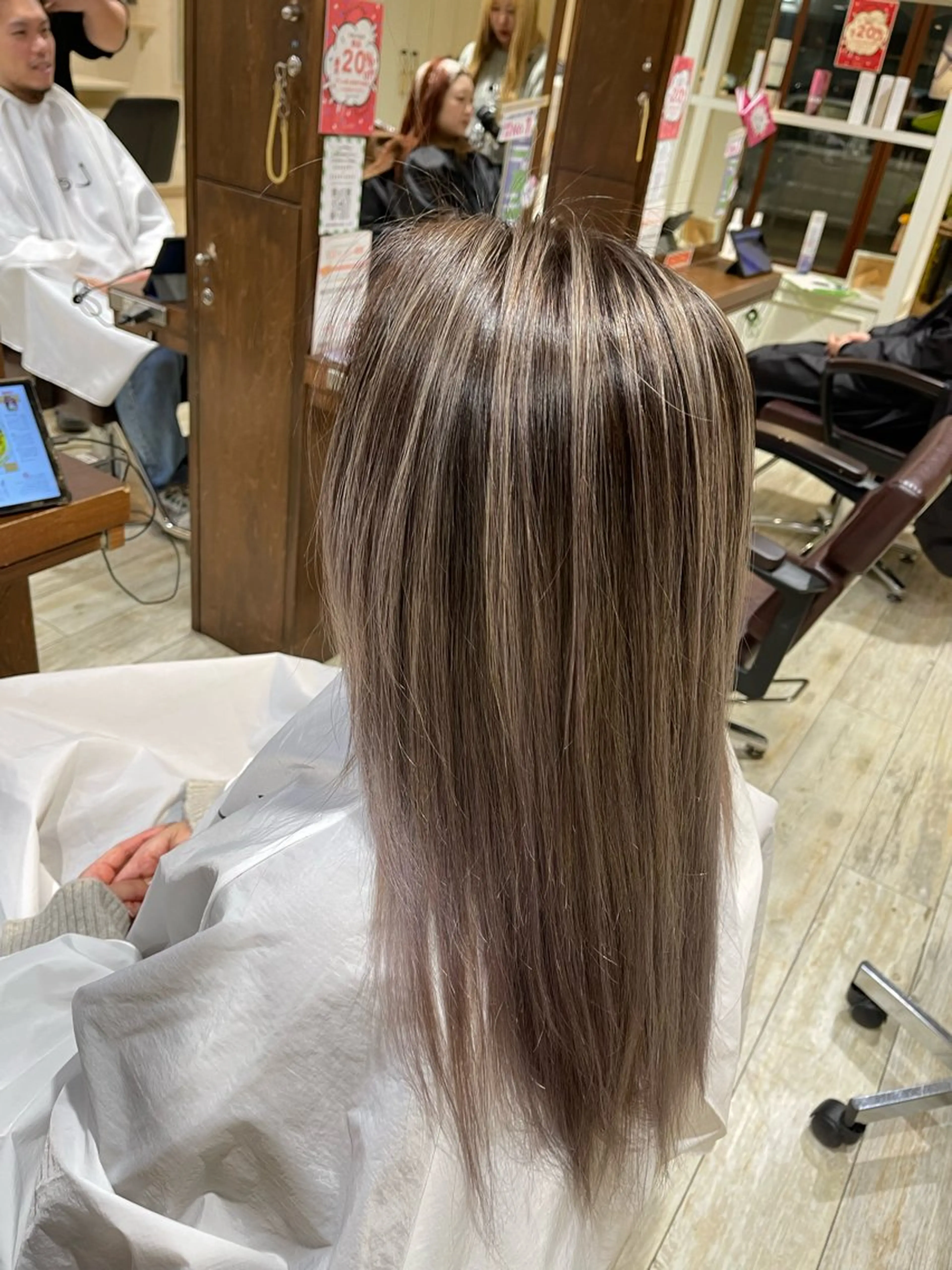 カラー カット ヘアカラー トリートメント Che'ri所属・海外レイヤー/ レイヤーカット/和田のヘアスタイル