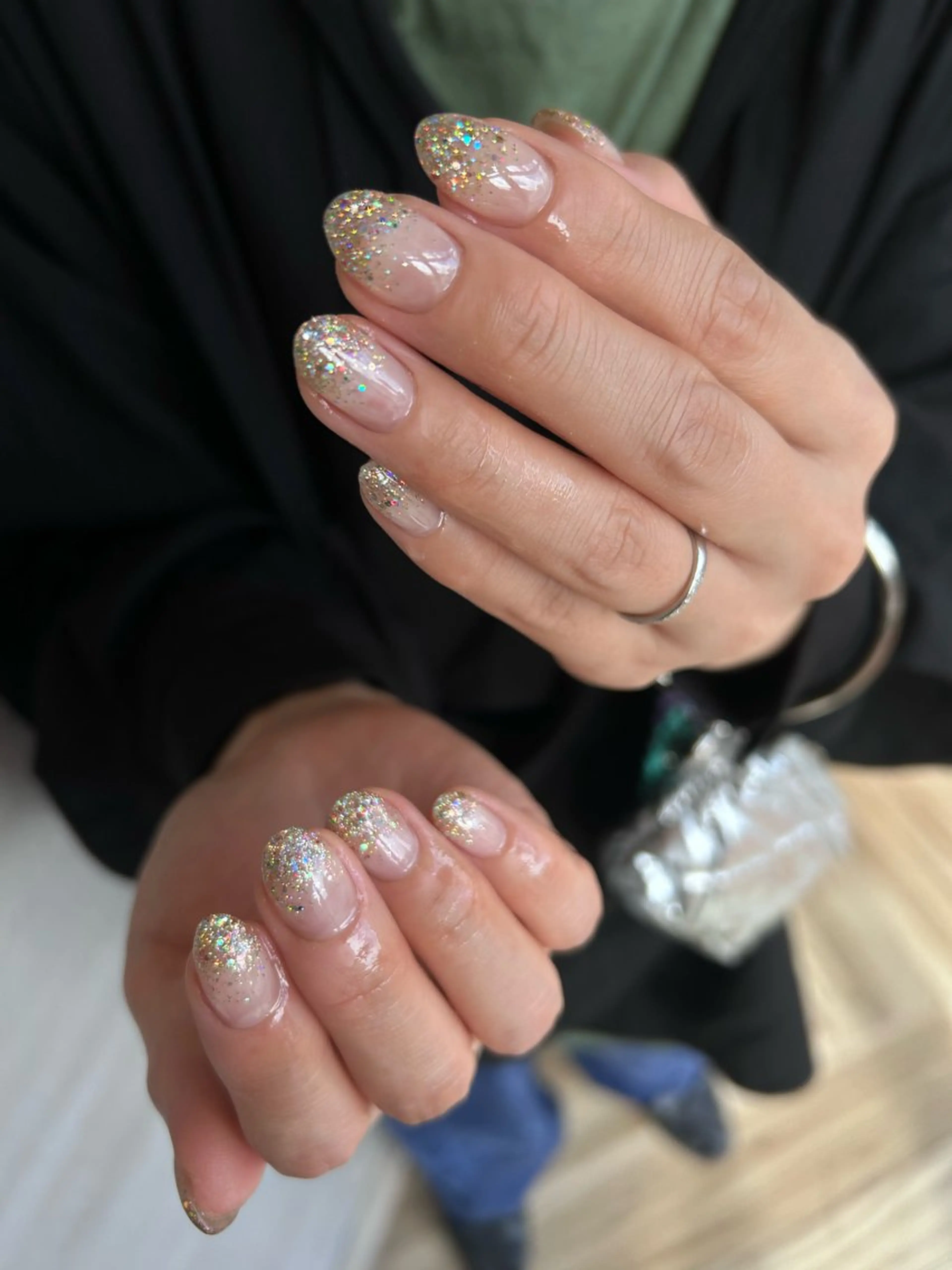 ネイル グラデーション ラメ(グリッター) ラメグラデーション ハンドネイル Amaranthus所属・Amaranthus 柘植のネイルデザイン