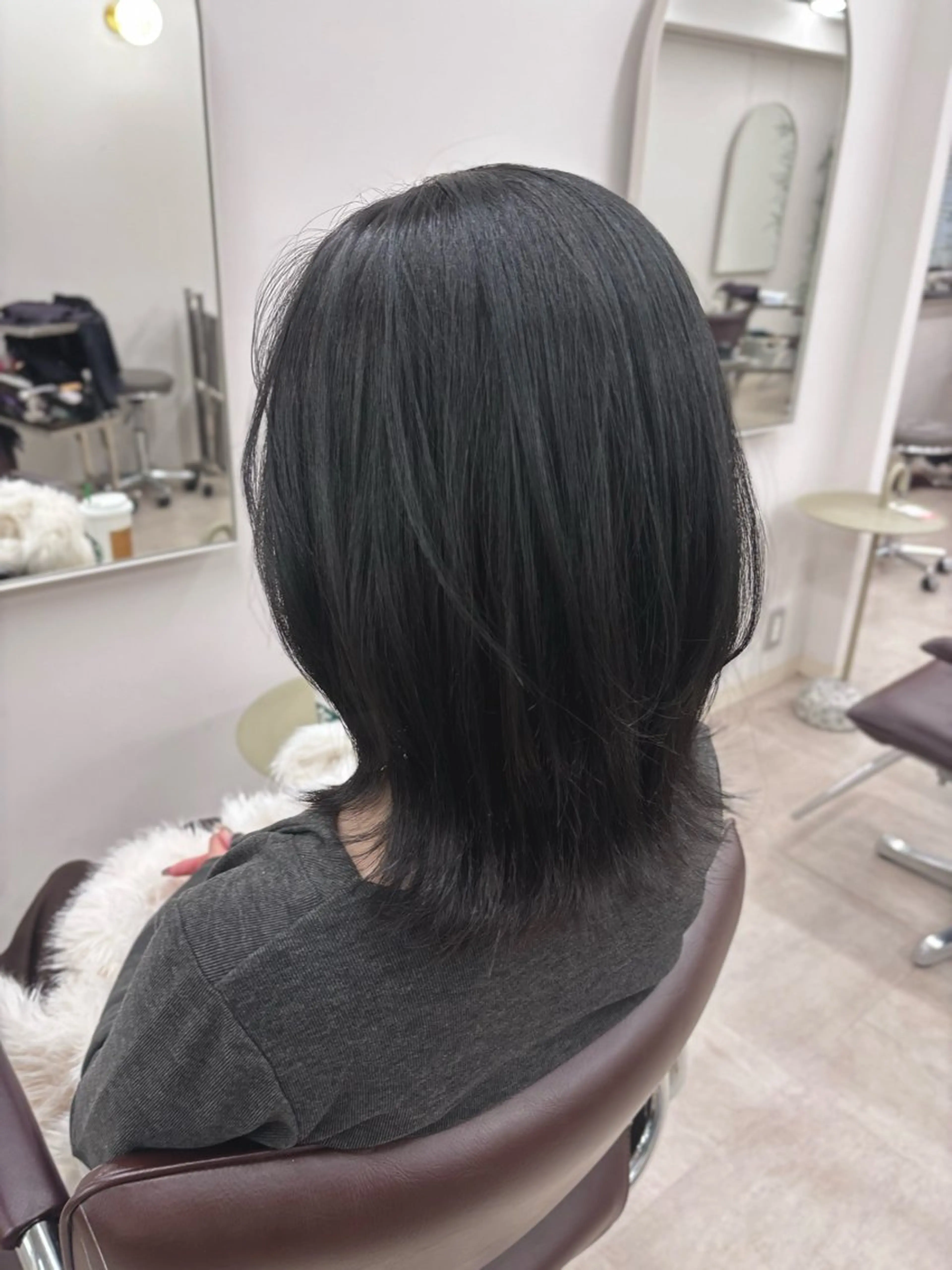 ミディアム カラー hachiyama rinaのヘアスタイル