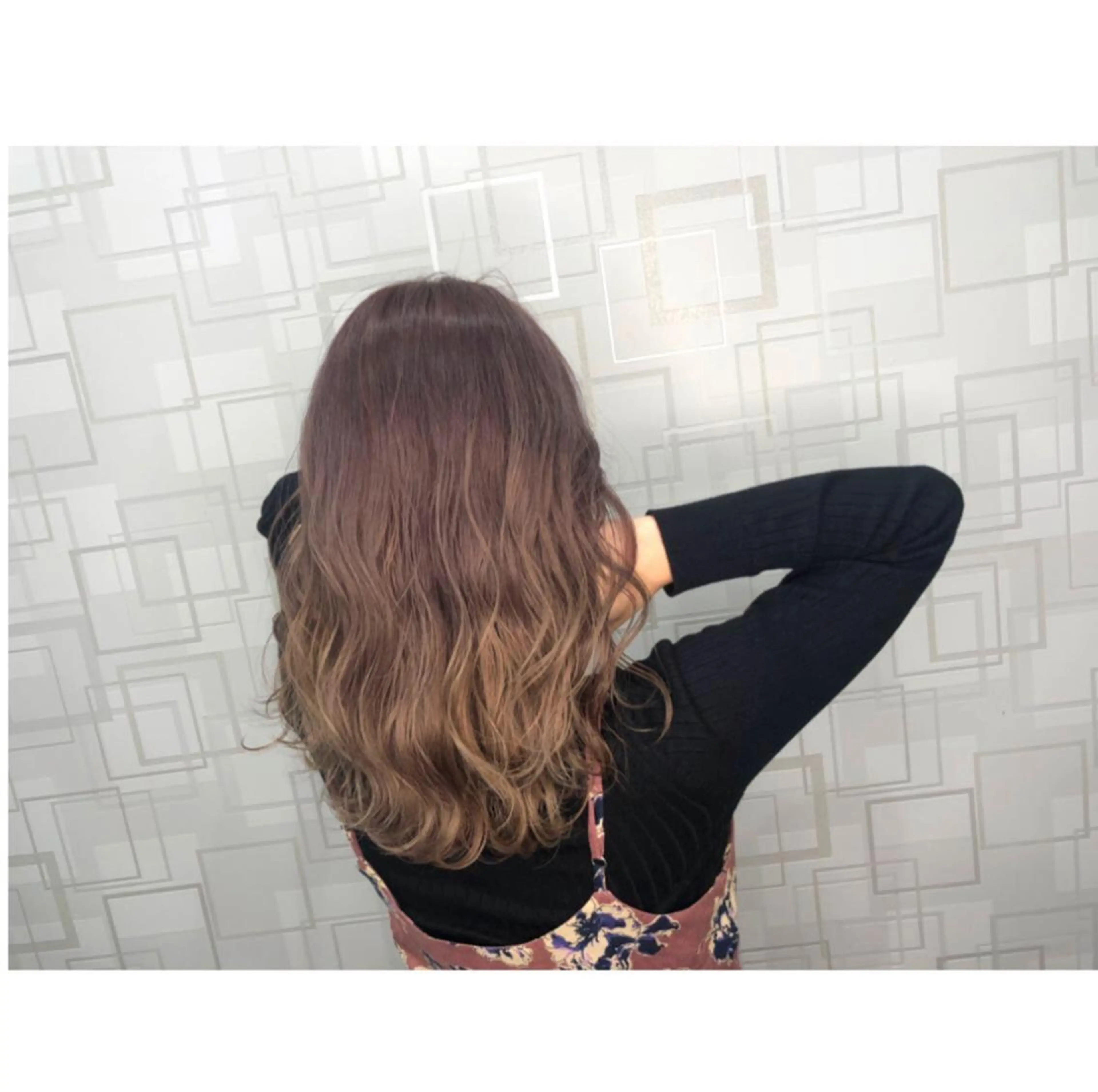 セミロング カラー カット ヘアカラー トリートメント 韓国ヘア/レイヤー/ 暖色カラー/ Aiのヘアスタイル