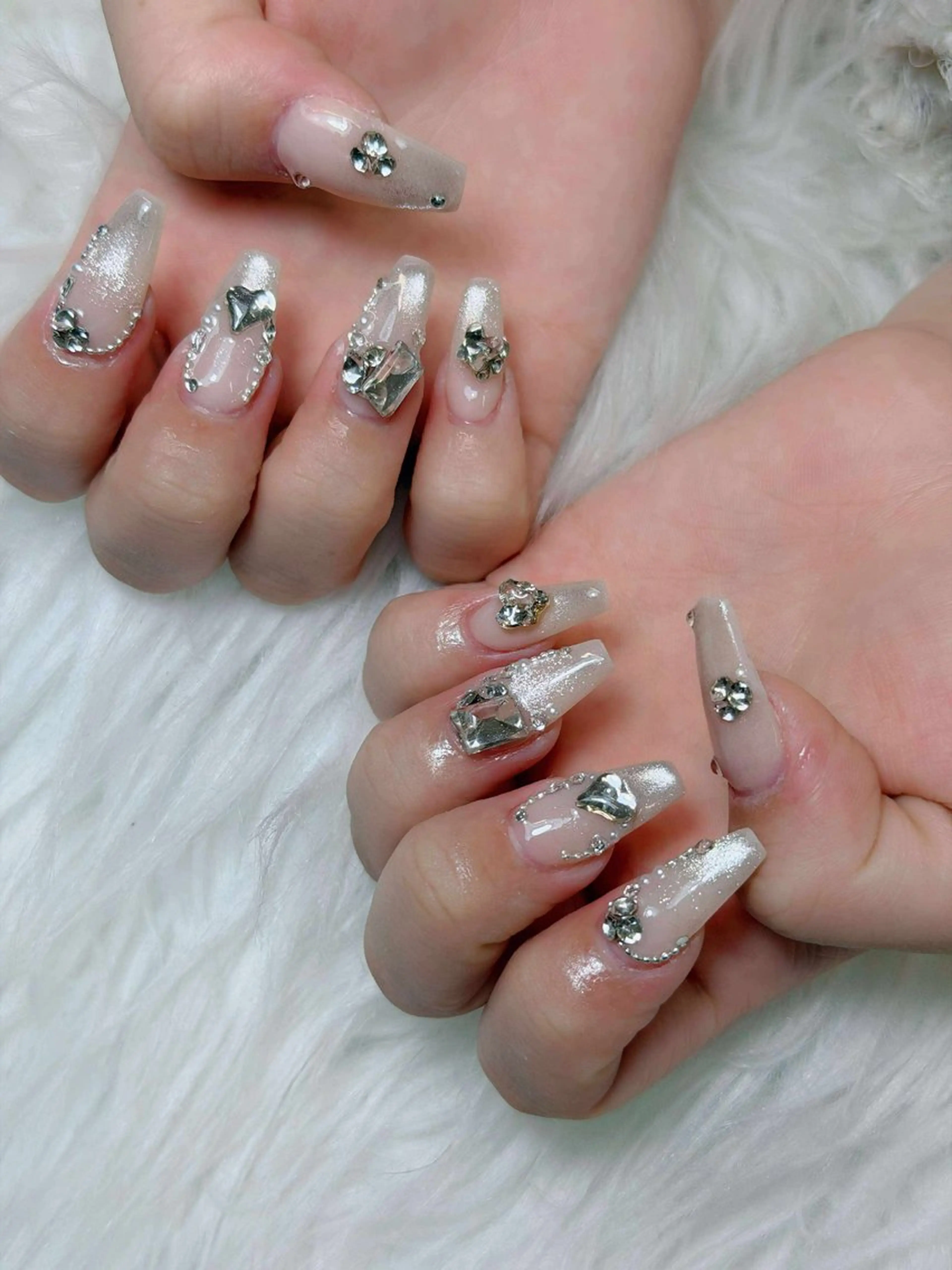 ネイル オーロラネイル チークネイル フットネイル フレンチネイル ハロウィン ハンドネイル Lumi Nail 新大久保3‘のネイルデザイン