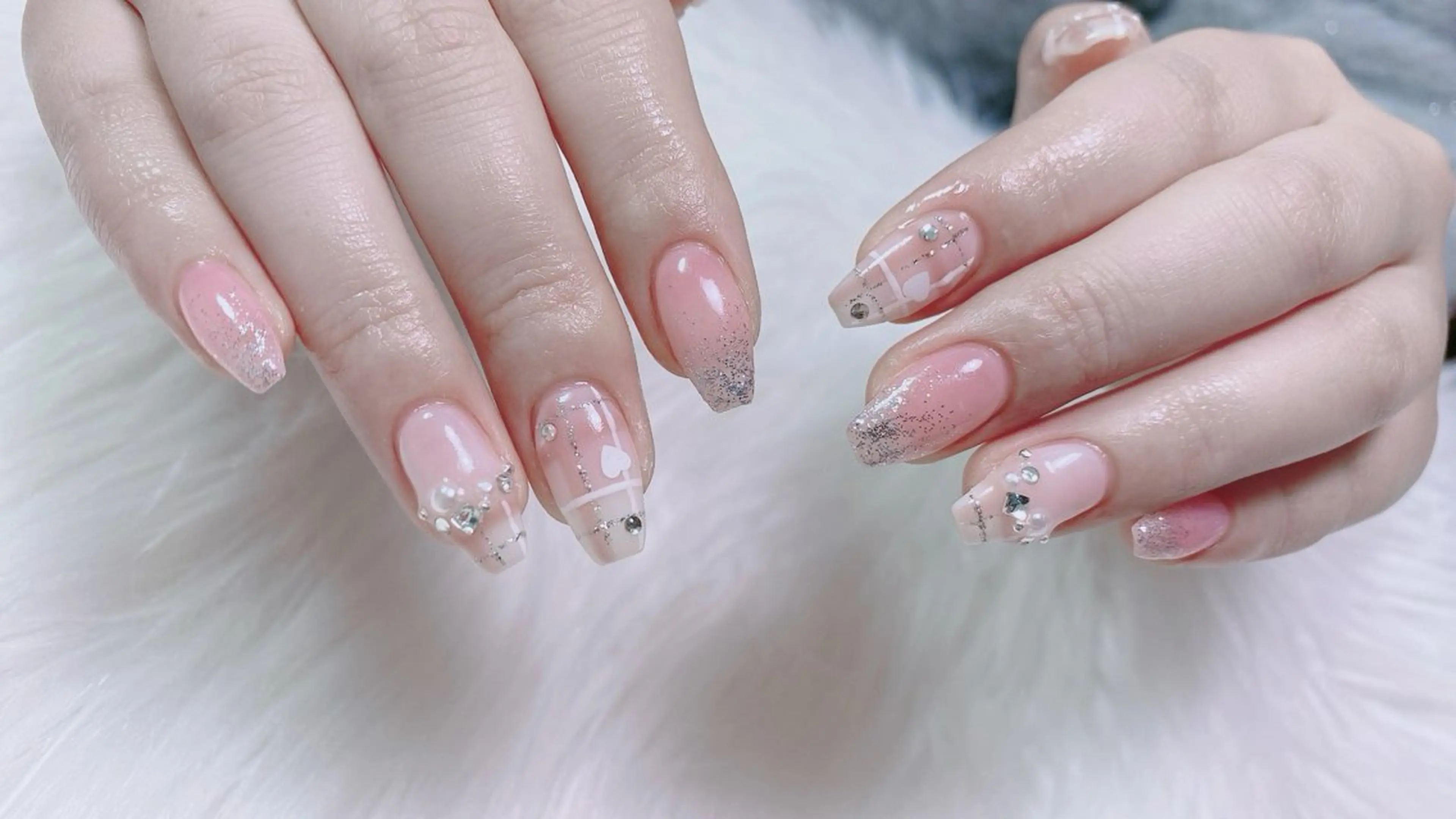 ネイル ハンドネイル ハンドケア オーシャン スカルプネイルサロンのネイルデザイン