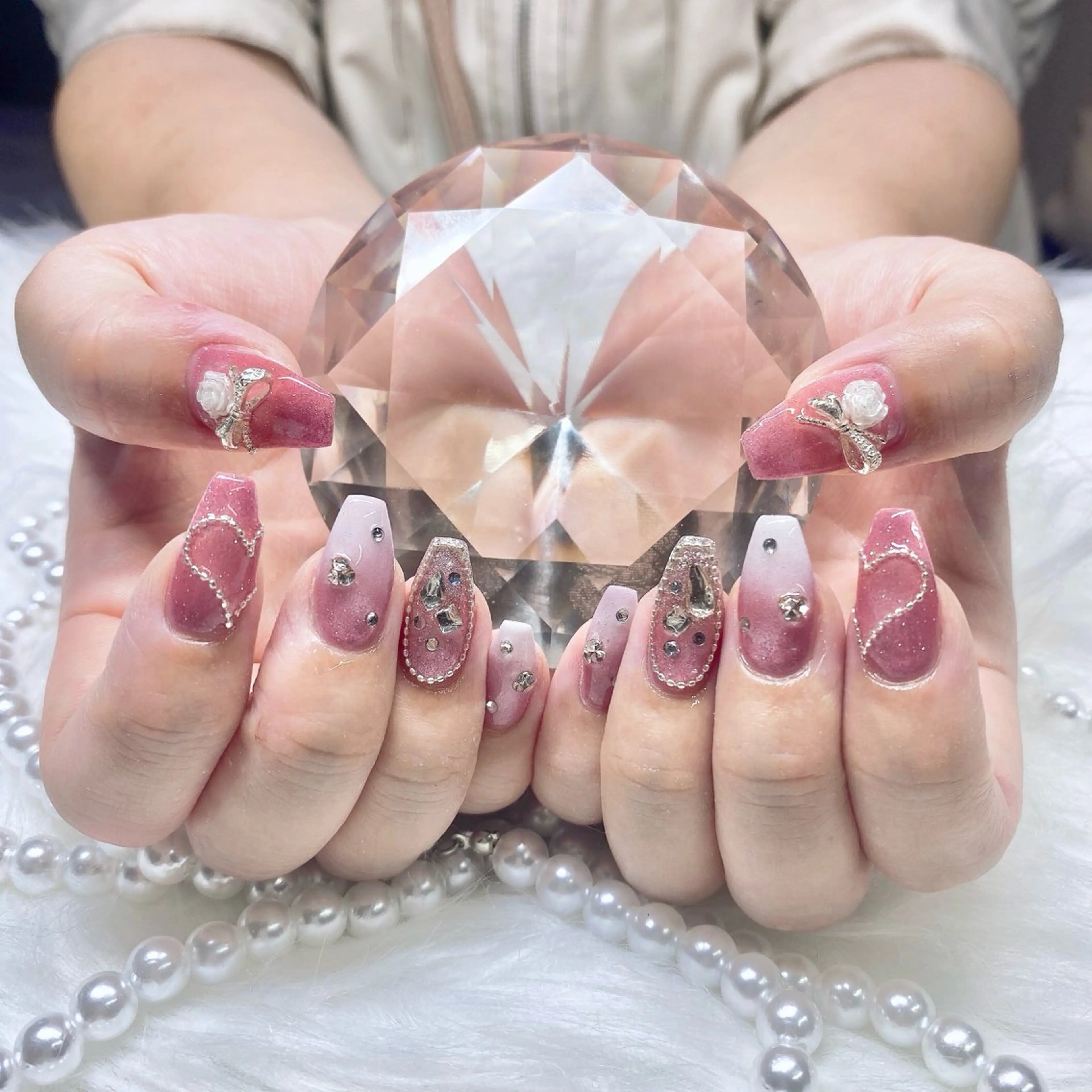 ネイル ハンドネイル Vesper所属・ayaka ギャルネイル🎀のネイルデザイン