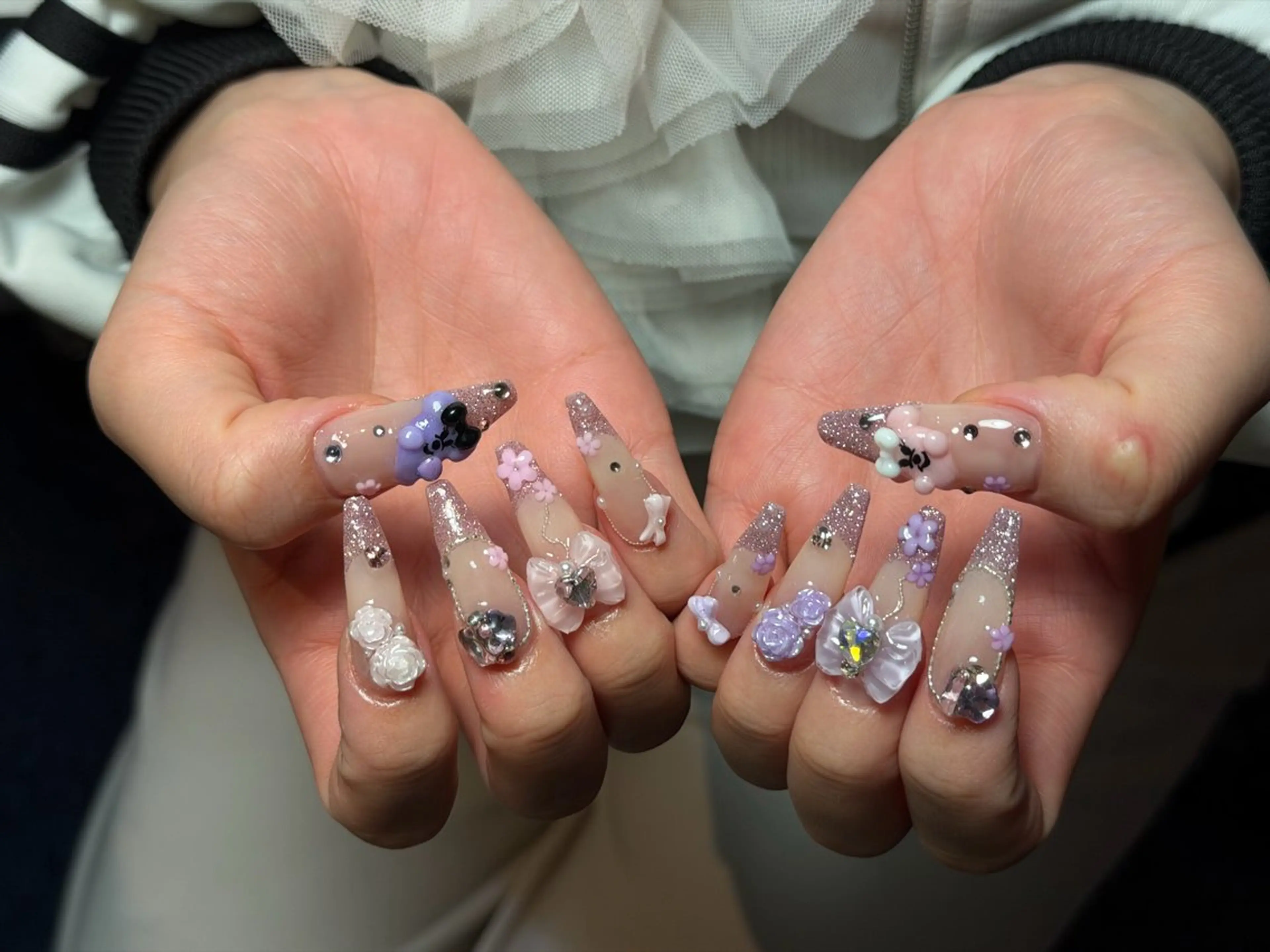 ネイル フレンチネイル グラデーション 韓国ネイル マグネットネイル シンプルネイル ハンドネイル CoMo Nail Studio所属・CoMo Nailのネイルデザイン