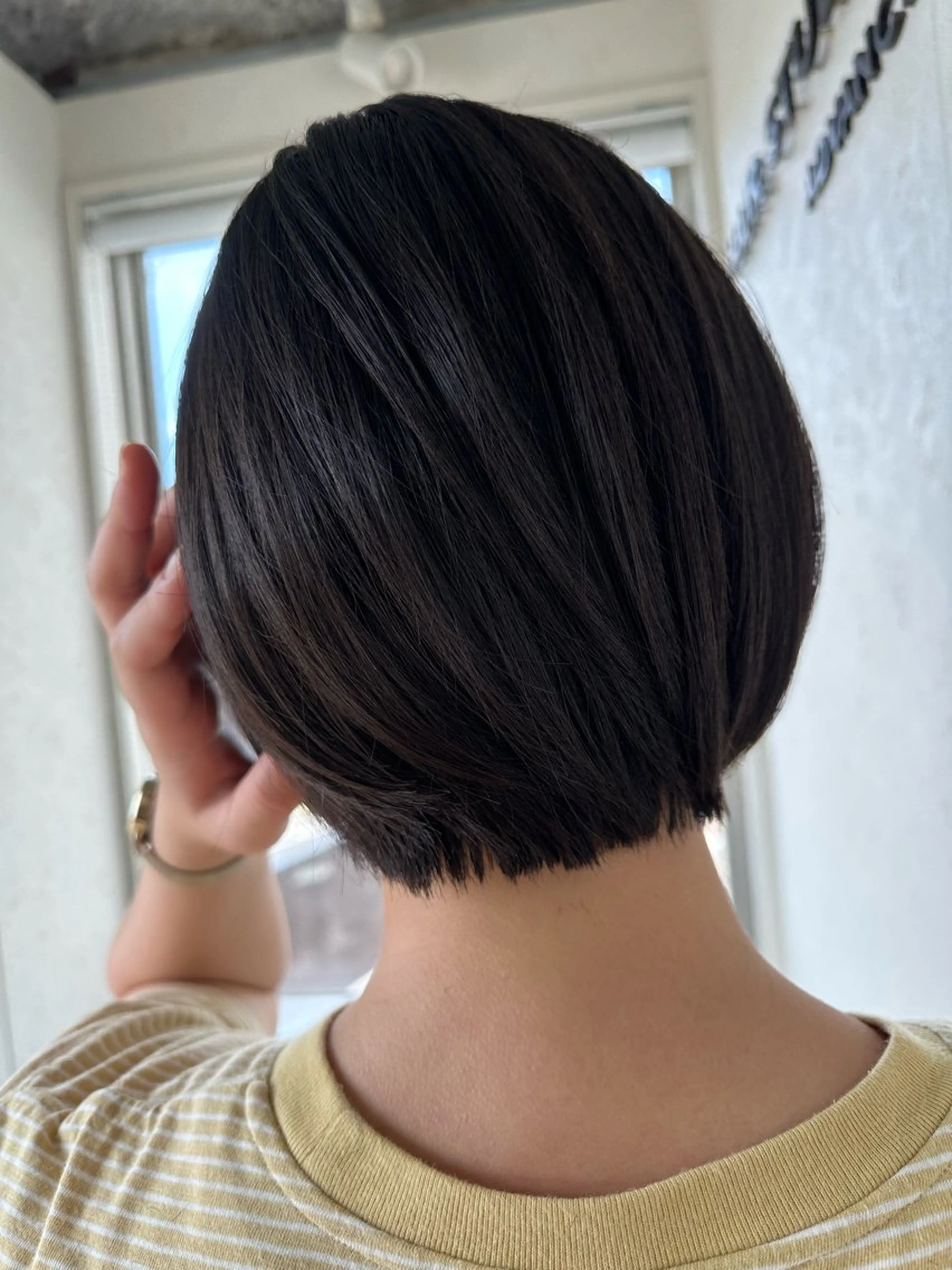 ショート 顔周りカット ハイライト 髪質改善 レイヤーカット ショートヘア うる艶カラー美容師 ayumiのヘアスタイル