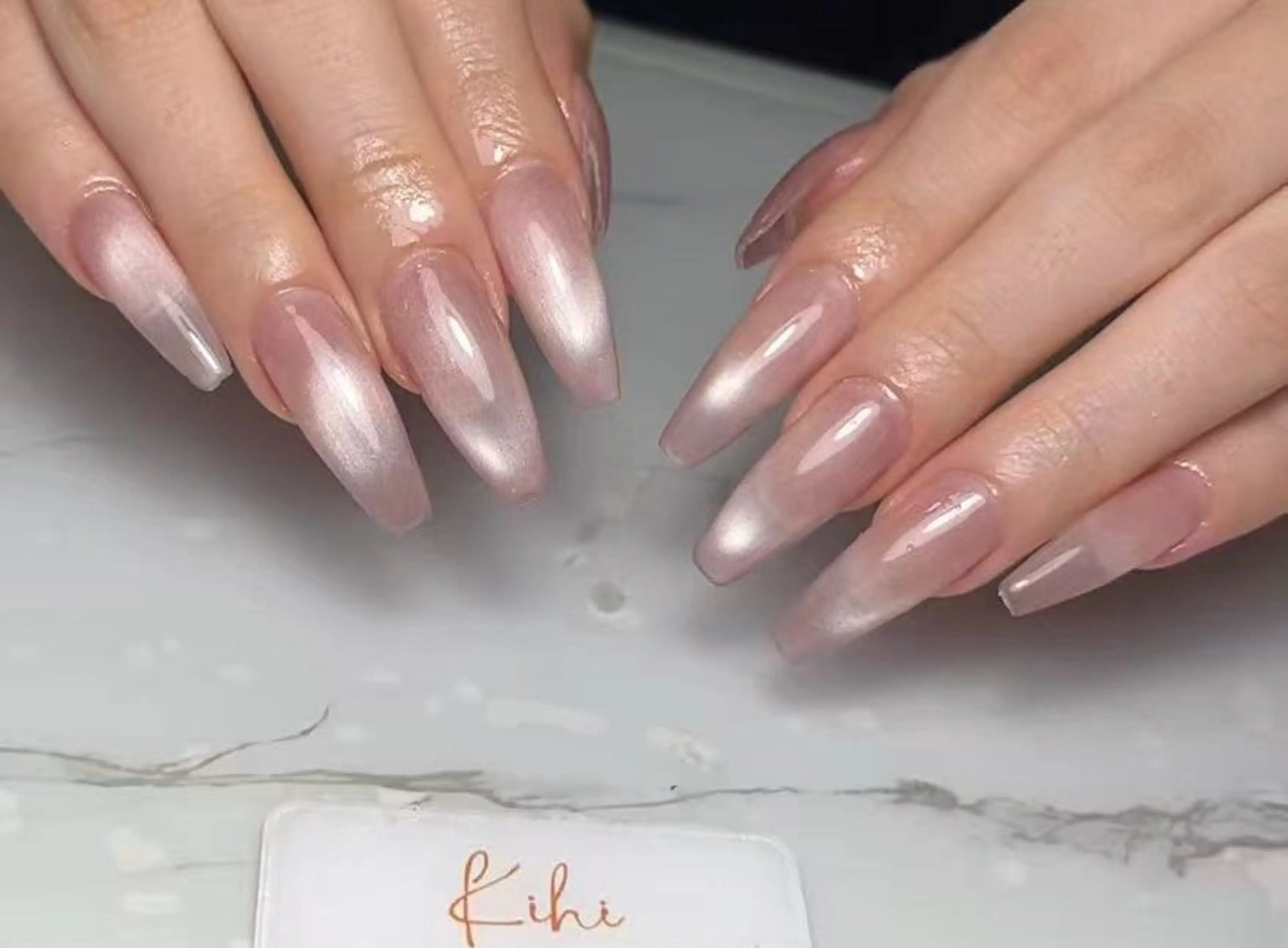 ネイル アートネイル フレンチネイル ジェルネイル グラデーション 韓国ネイル ハンドネイル 💕鈴木ユリ パラジェル/オフ無料のネイルデザイン