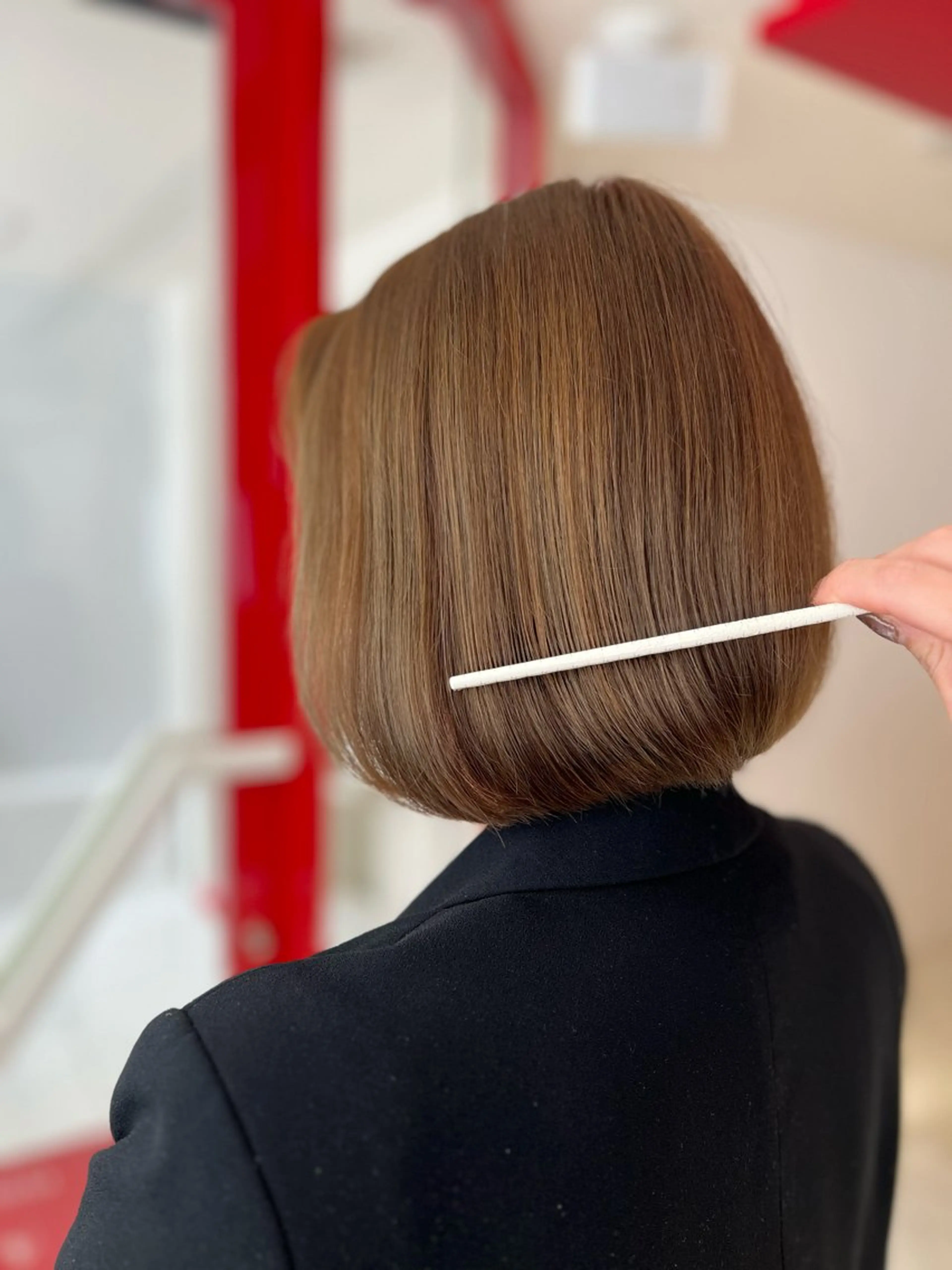 カラー TOIRO所属・山本 麗のヘアスタイル