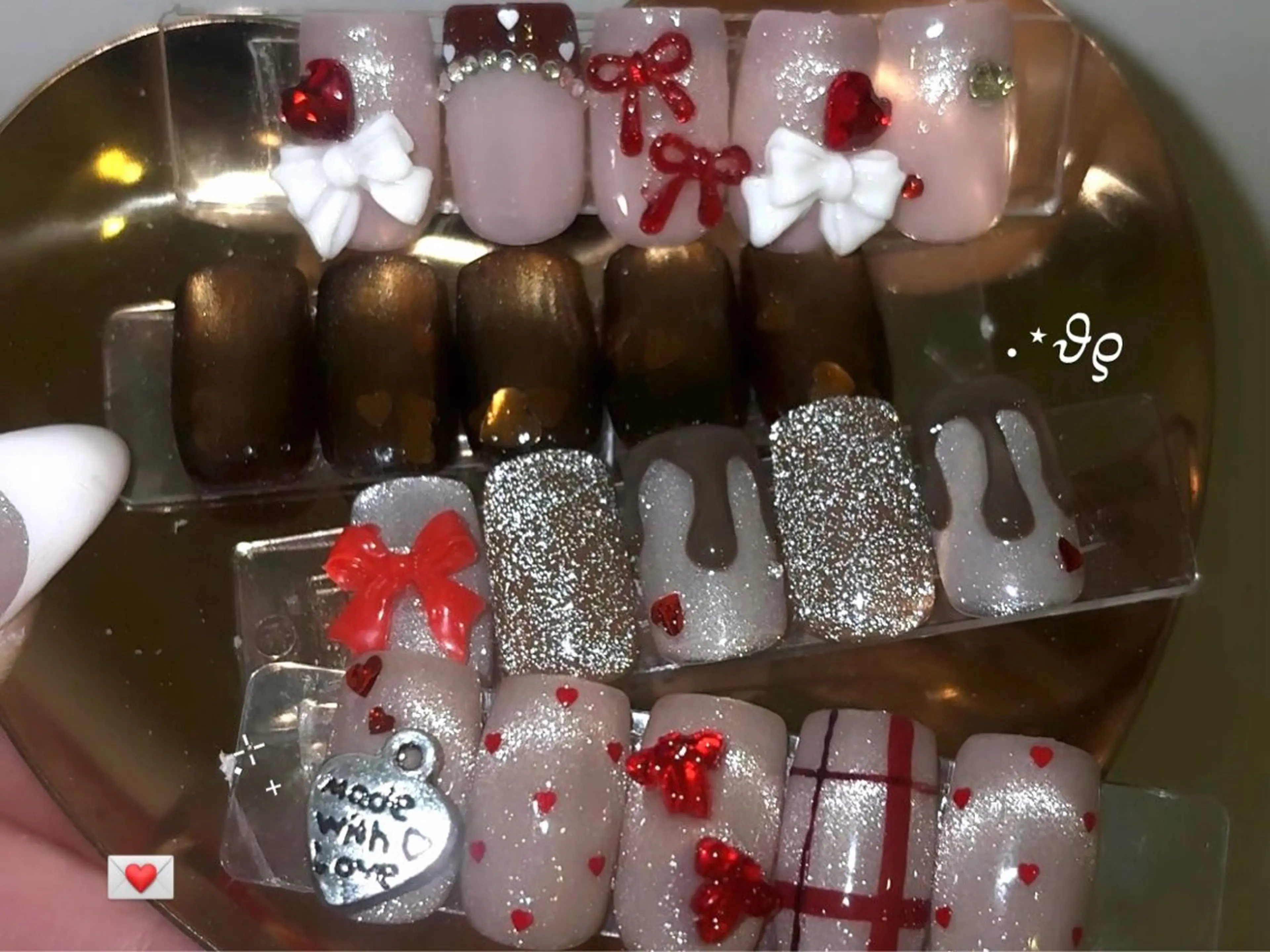 【hand】バレンタイン限定デザイン💌(オフあり/初回オフ無料)の写真