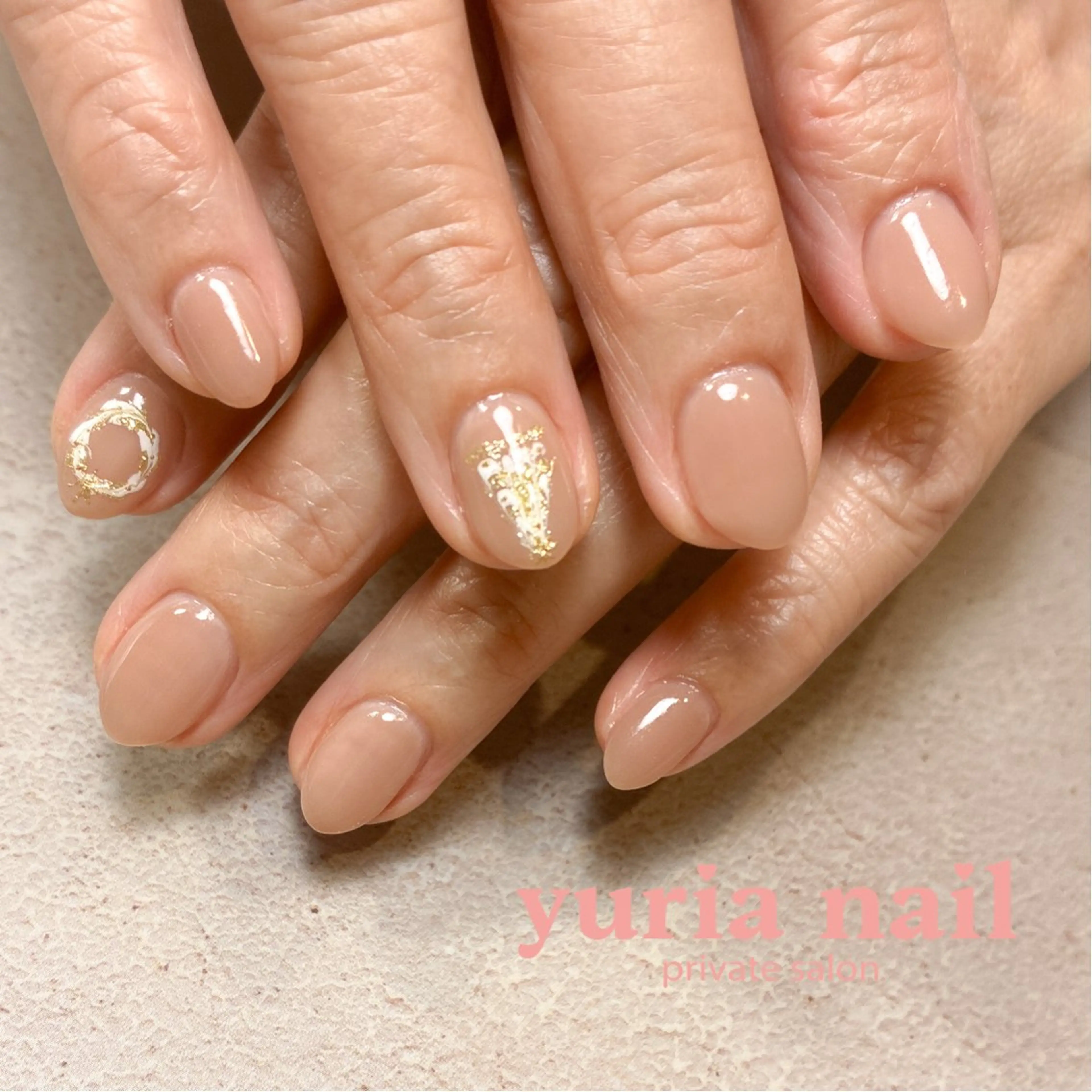 ネイル アートネイル ジェルネイル ゴールド キラキラネイル ラメ(グリッター) ハンドネイル 小林 ゆりあのネイルデザイン