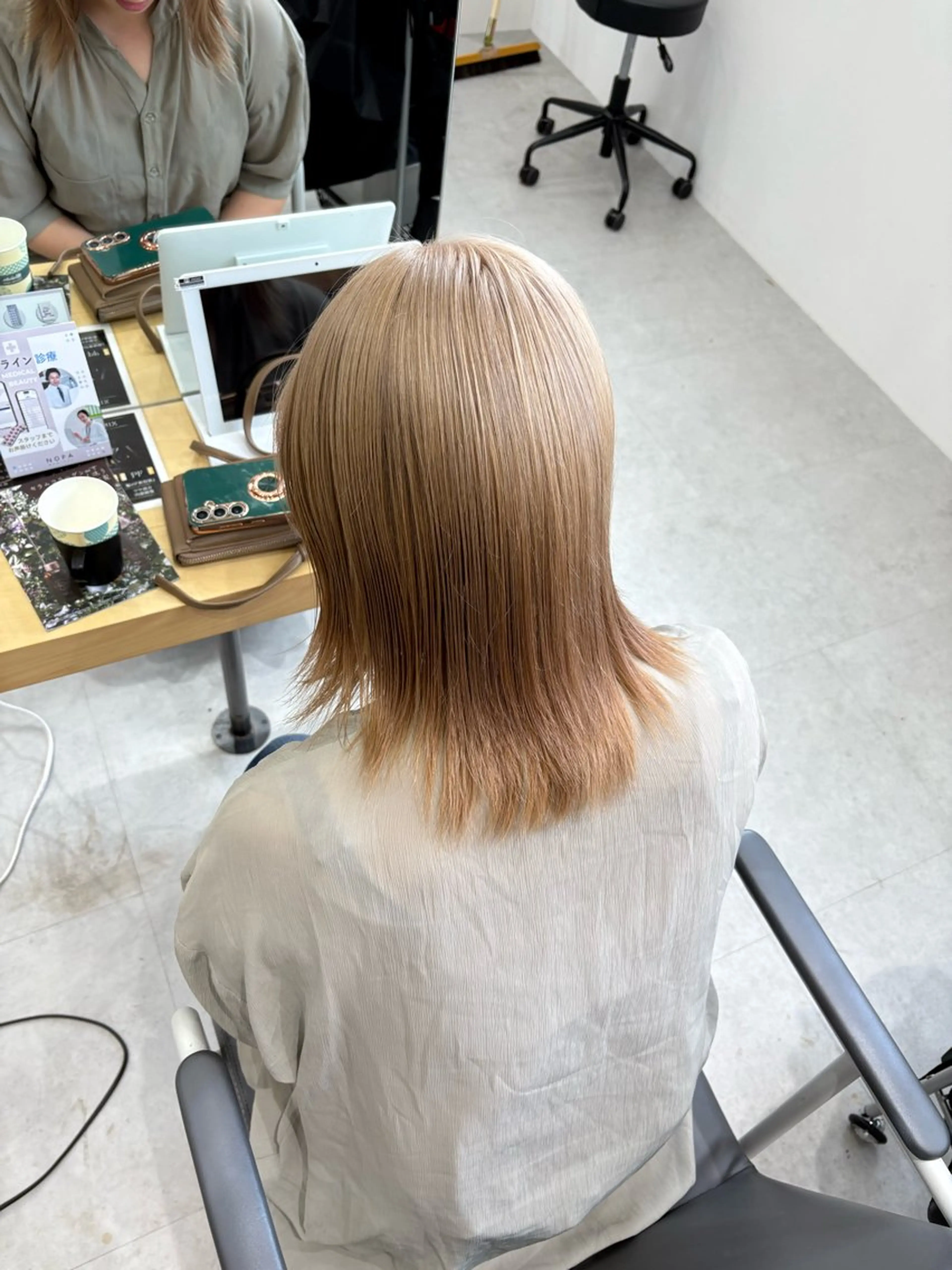 ミディアム カラー ブリーチ 透明感カラー ダブルカラー 髪質改善 トリートメント ヘアカラー トリートメント SOYON西大寺店所属・ダブルカラー/ 髪質改善💎安藤のヘアスタイル