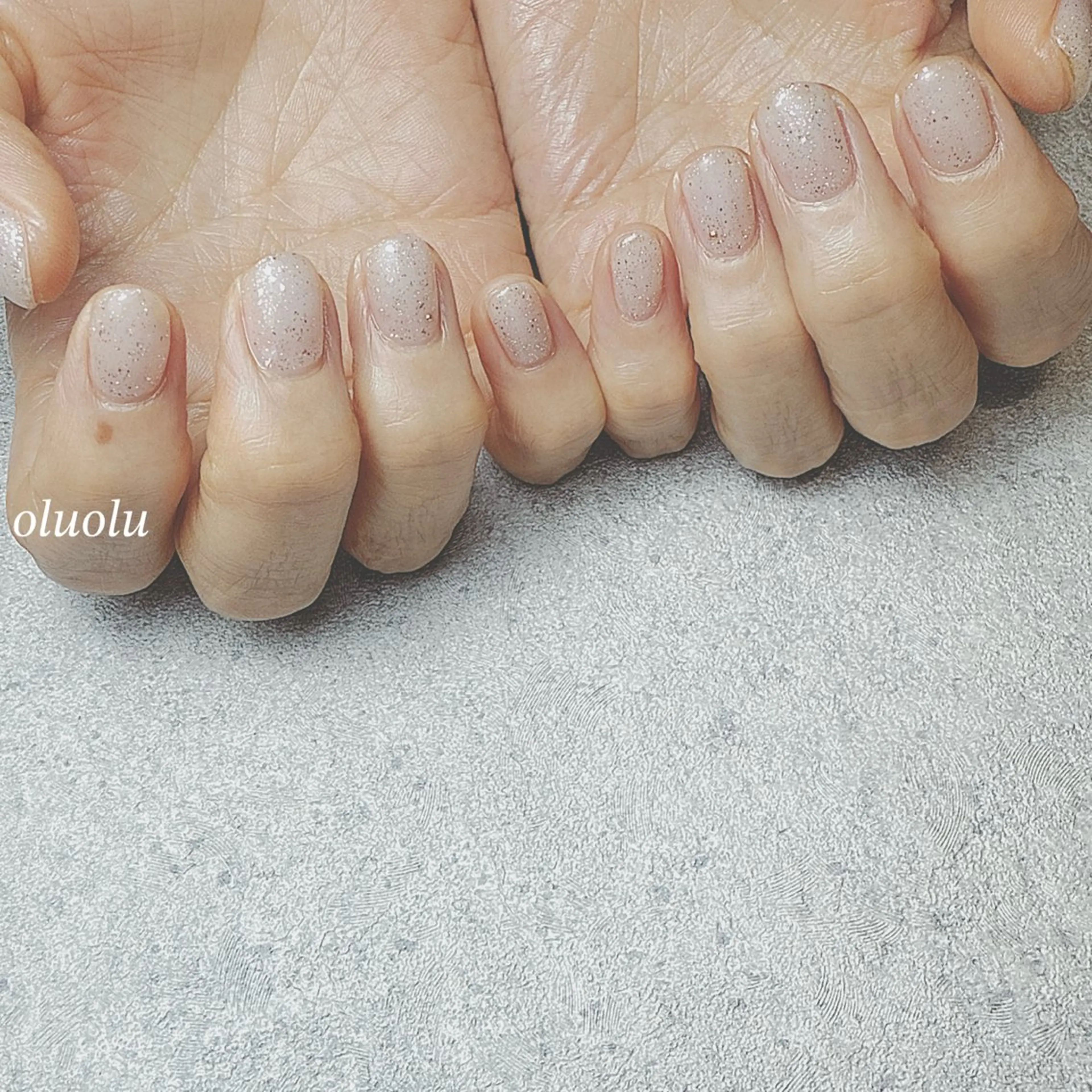 ネイル アートネイル フラッシュネイル フットネイル キラキラネイル おそろいネイル ハンドネイル 大村 紬華のネイルデザイン