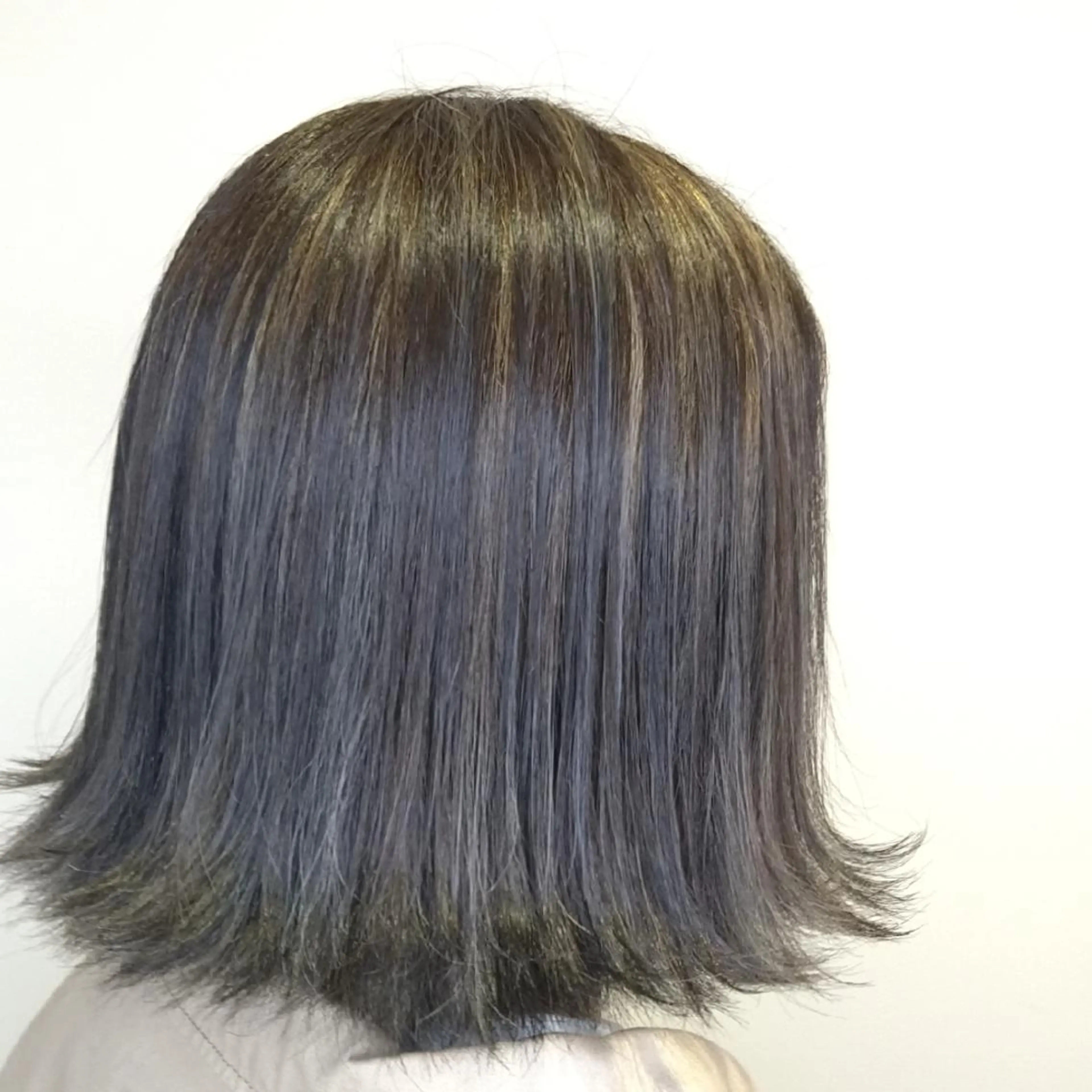 ショート ボブ ハイライト 外ハネヘア beel【ベエル】所属・beel 【ベエル】のヘアスタイル