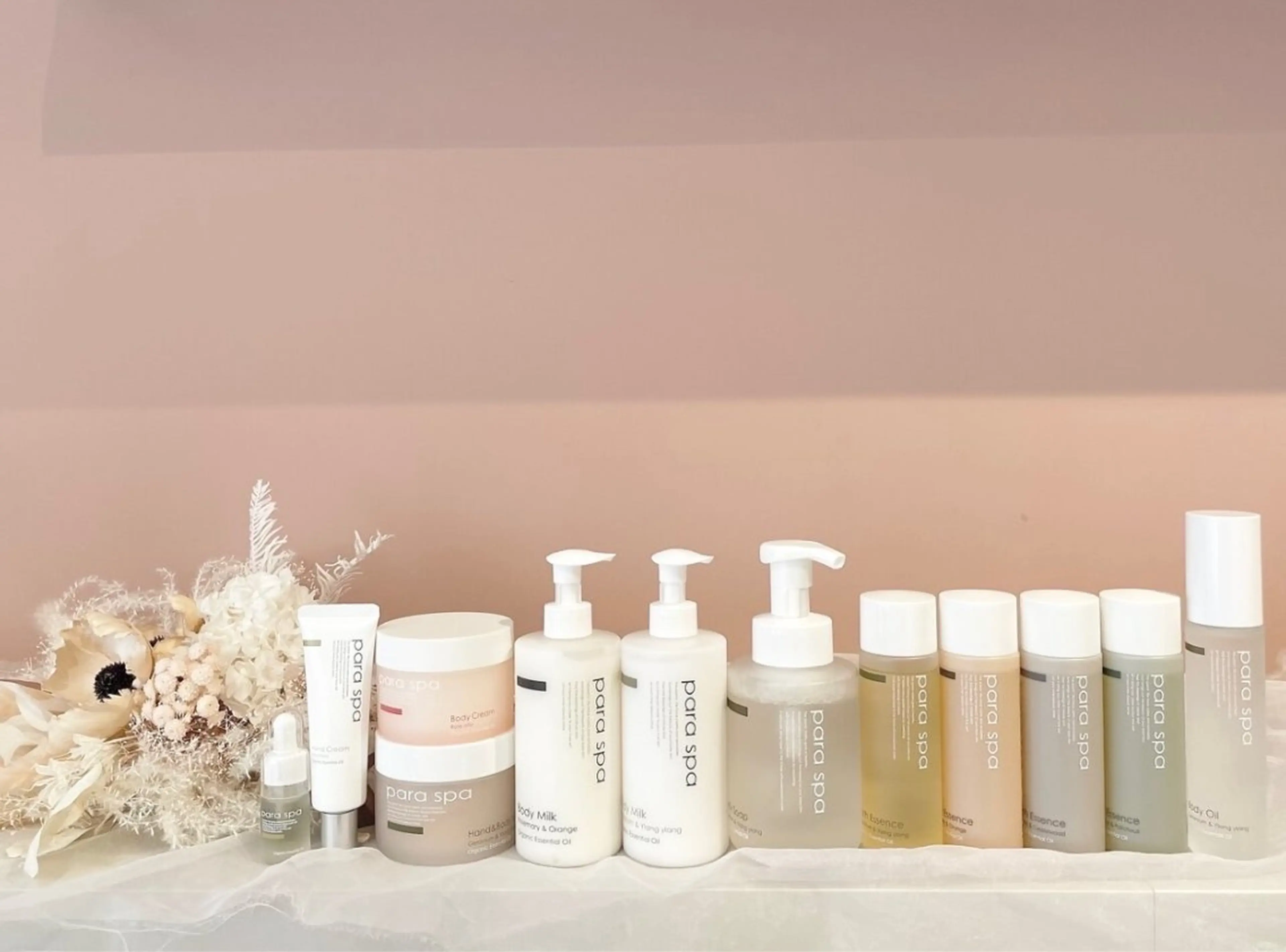 ネイル パラジェルプレミアムサロン nail care &spa Lovin［ラヴィン］所属・Azegami Minaのネイルデザイン