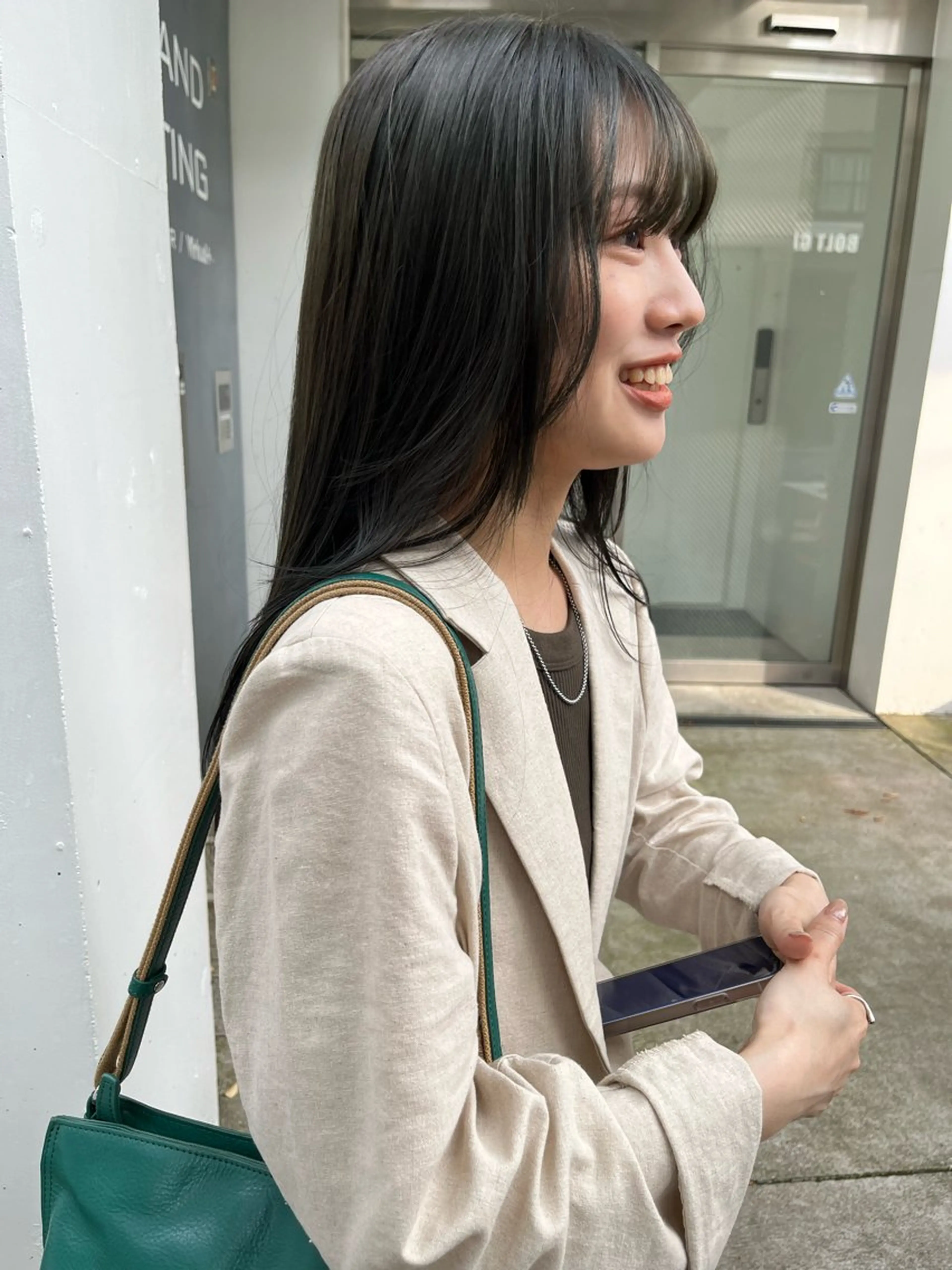 セミロング カラー ベージュカラー ナチュラルなヘア /ヨシダトモキのヘアスタイル