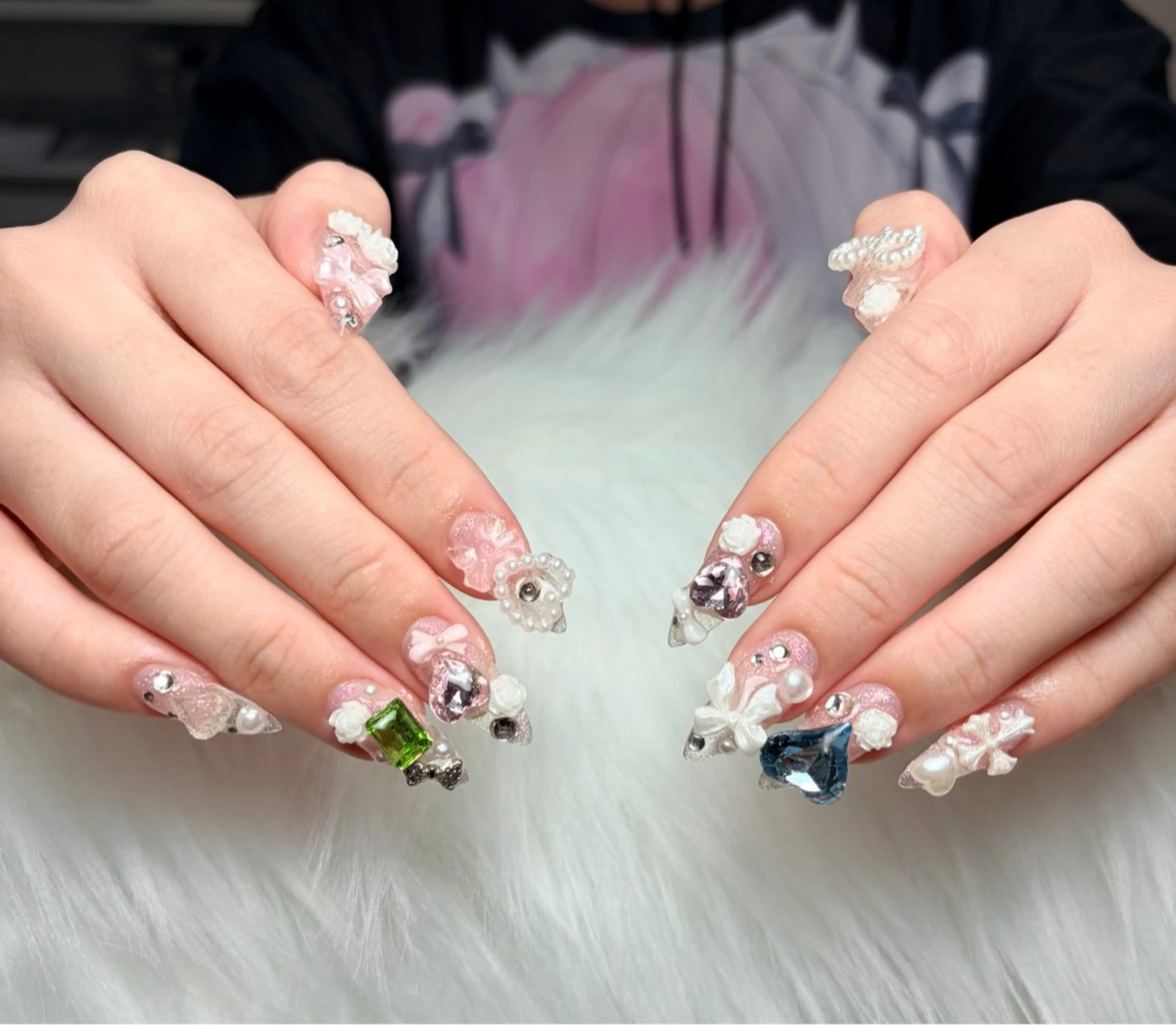 ネイル アートネイル 長さ出し ジェルネイル マグネットネイル ニュアンスネイル ハンドネイル Cloudy Chan Nailのネイルデザイン