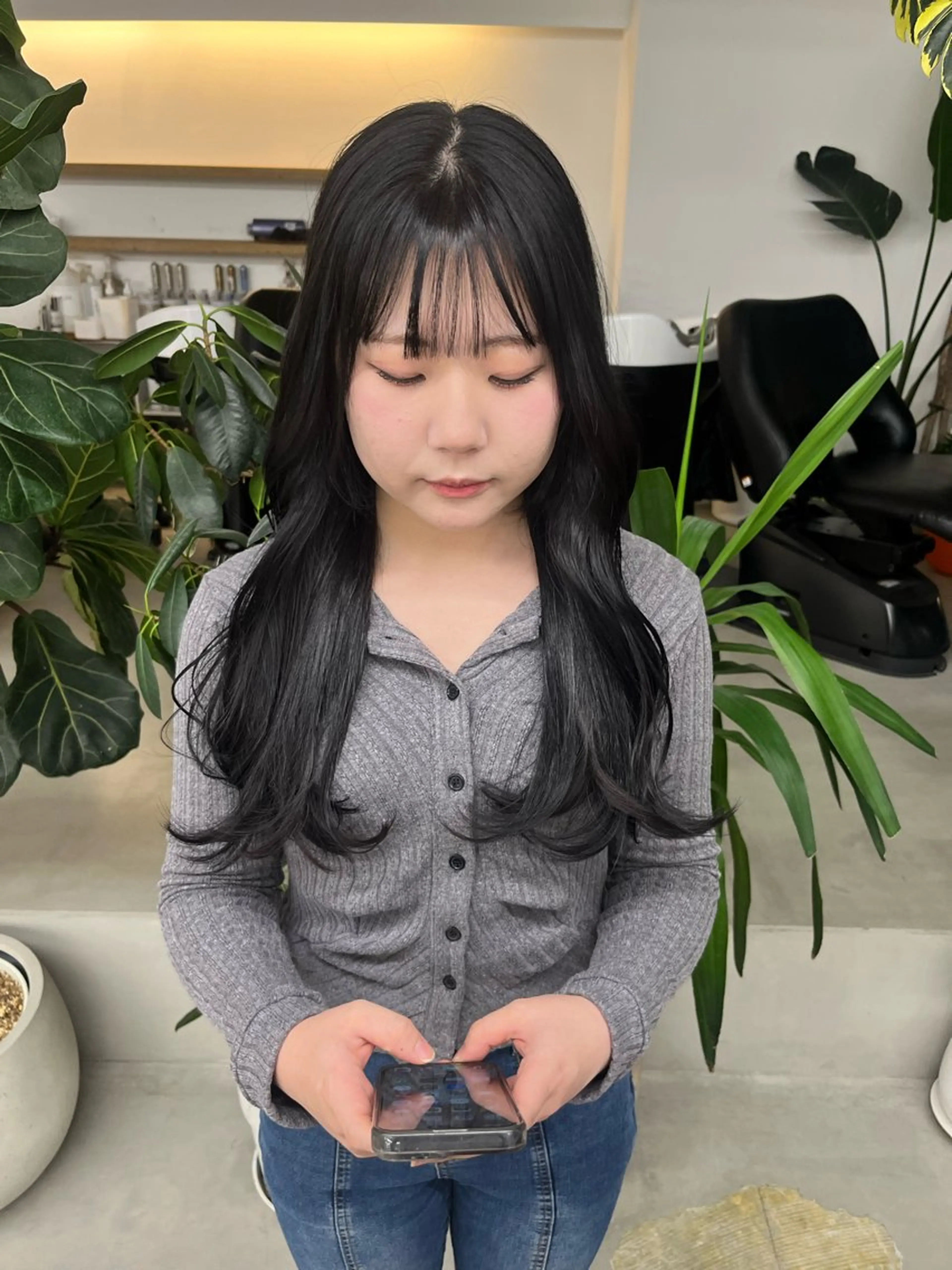 カラー 透明感カラー ダークグレー ダークグレージュ グレージュ ヘアカラー 【sica】 レナのヘアスタイル