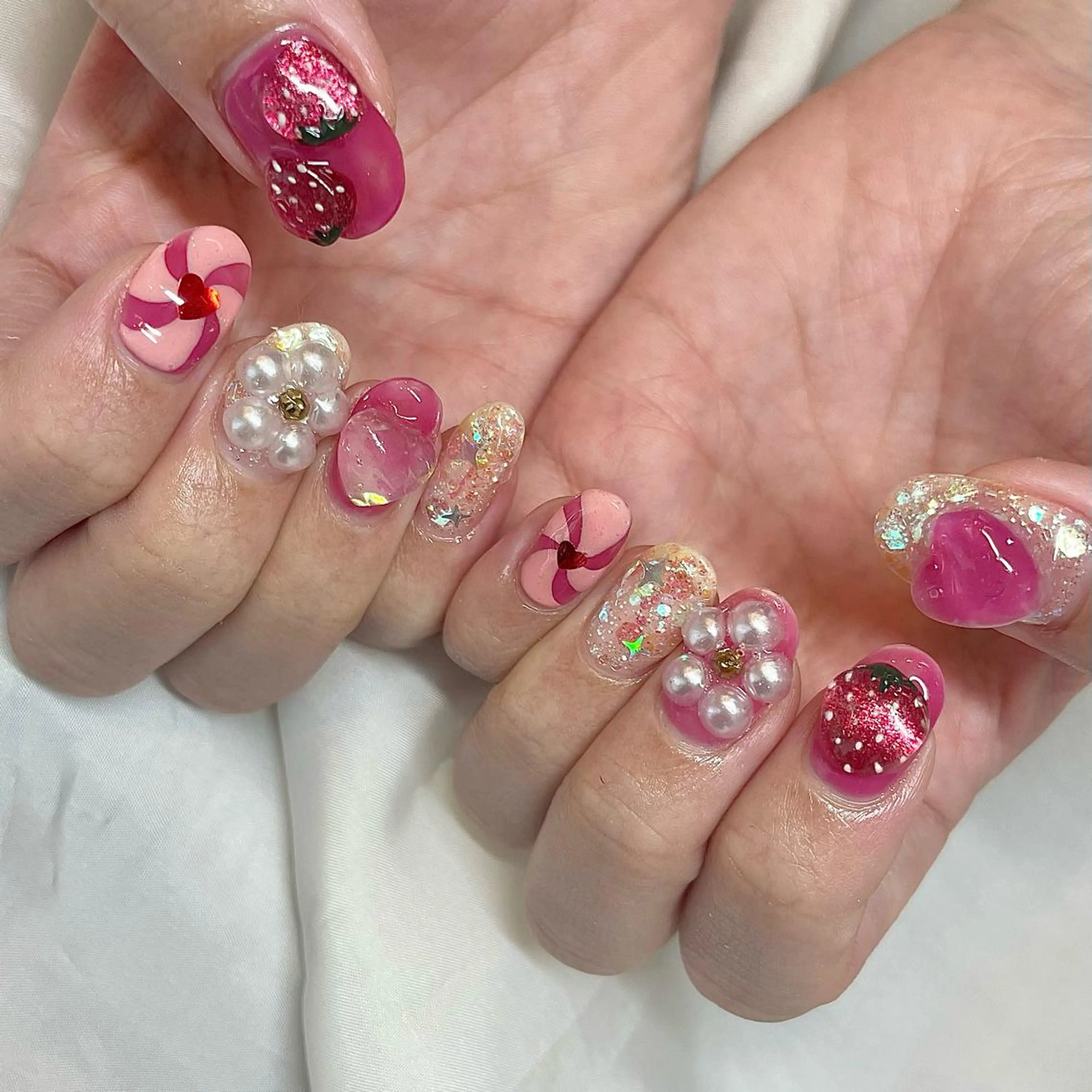 ミディアム カラー パーマ ヘアアレンジ メンズ キッズ ネイル マツエク・マツパ アイブロウ ハート nail&eye Aoのマツエク・マツパデザイン