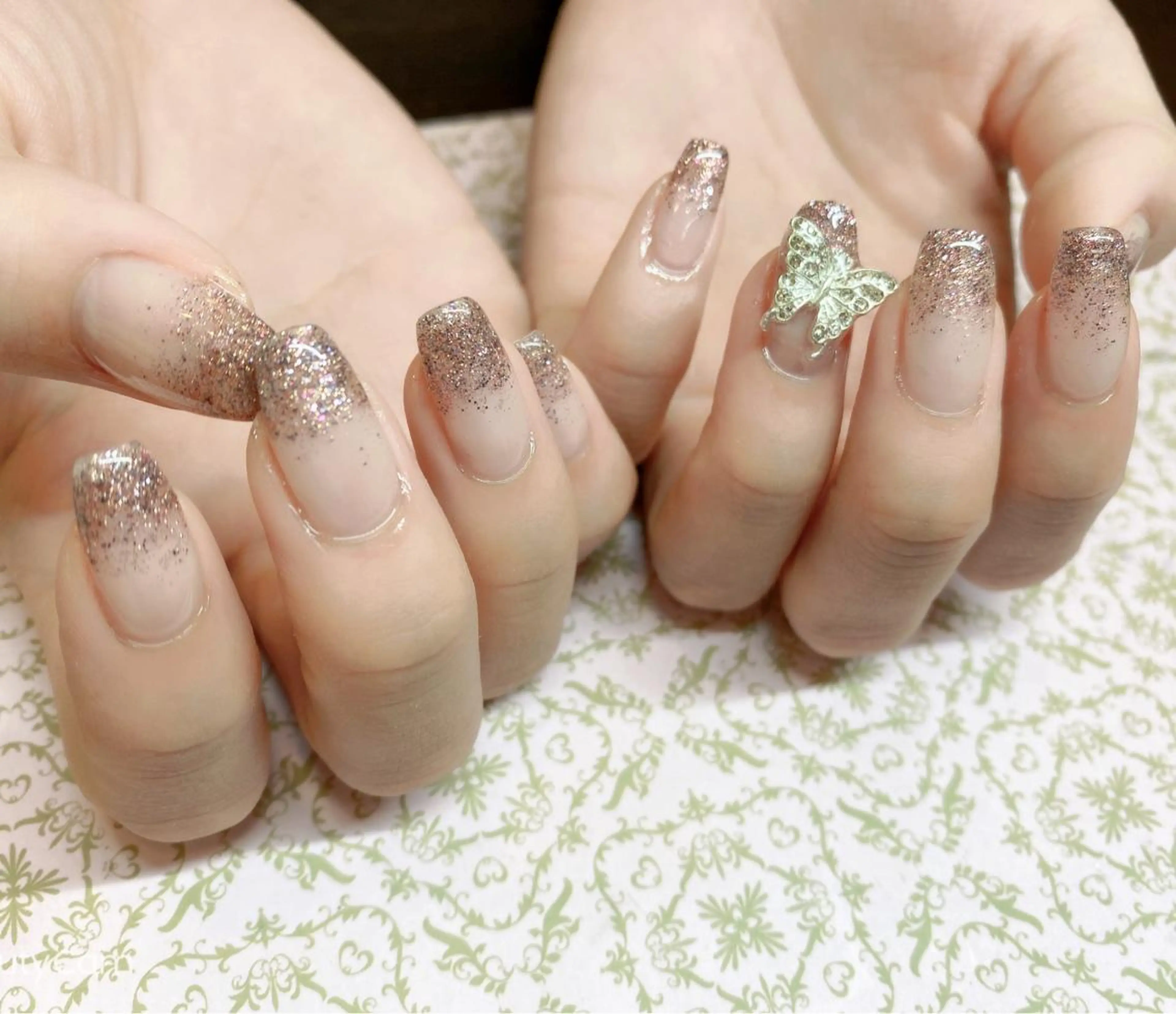 ネイル ハンドネイル Piacere所属・Piacere 絵美のネイルデザイン