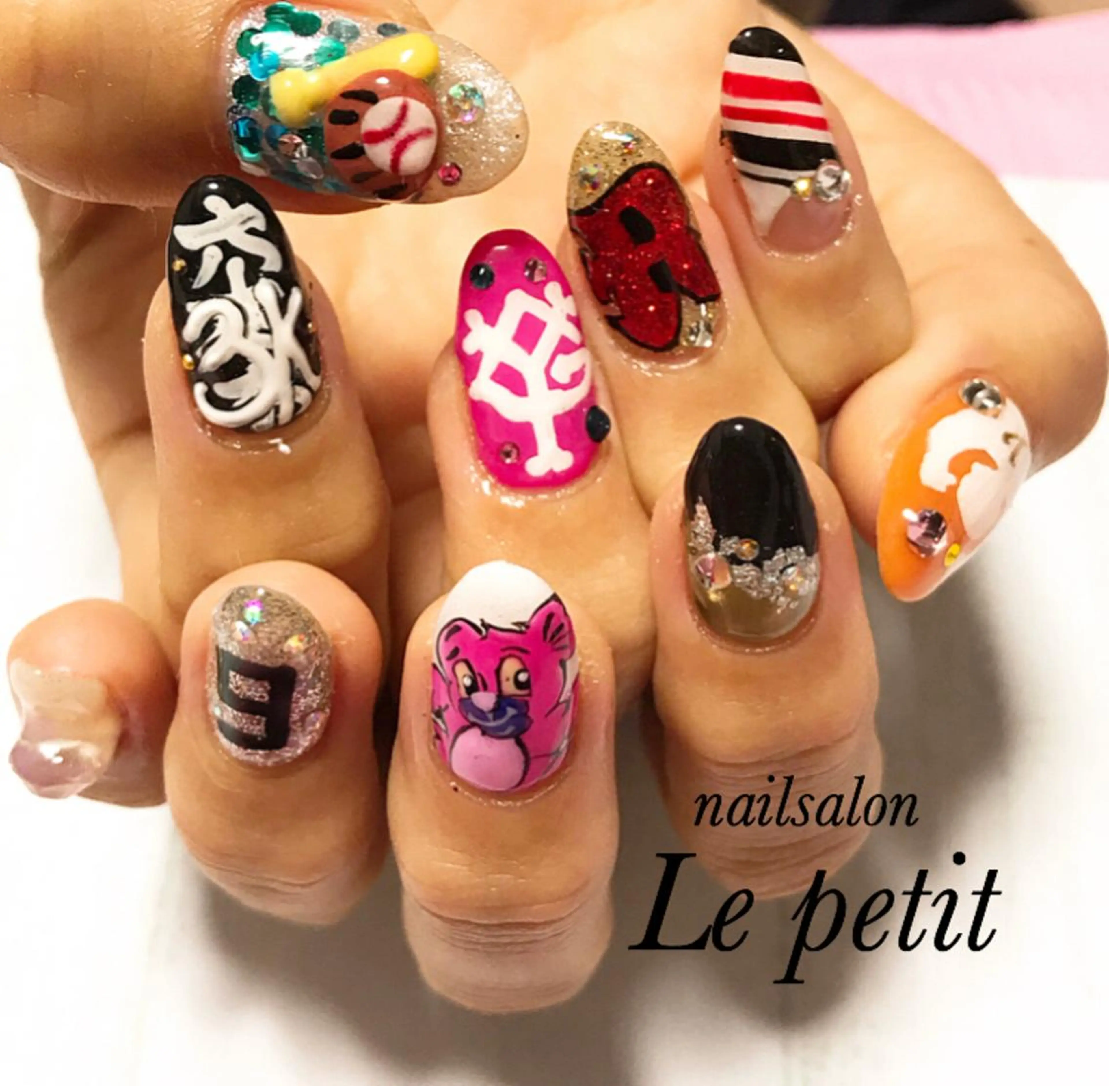 ネイル 石野 広佳のネイルデザイン