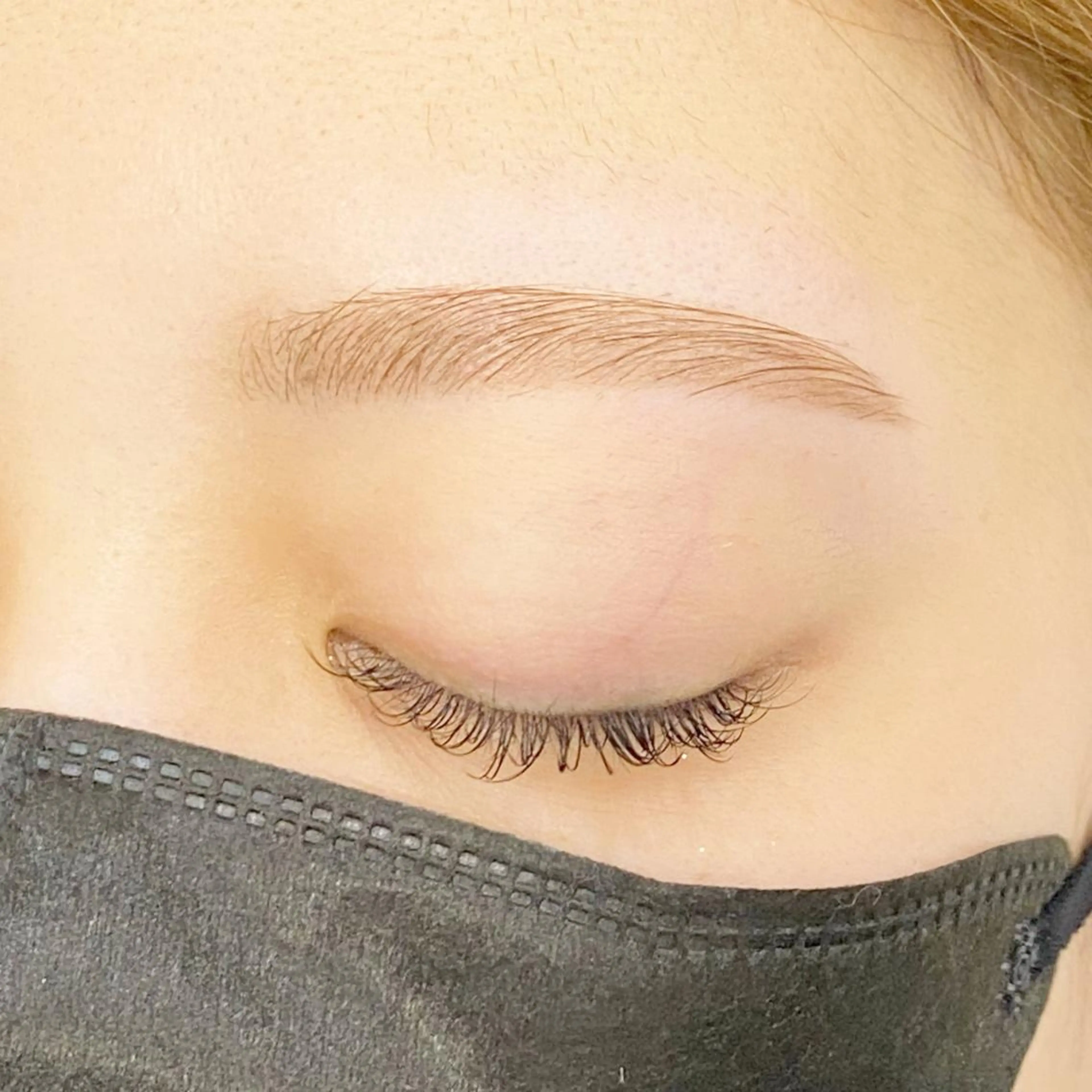 カラー アイブロウ elblink　/ risaのマツエク・マツパデザイン